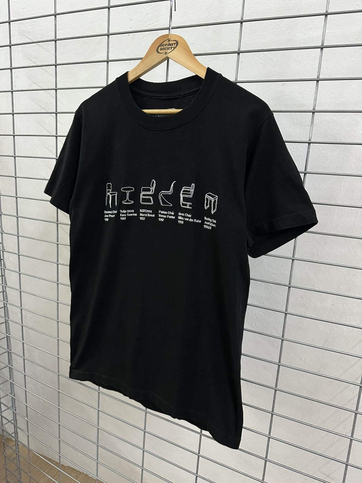 HIDDEN Rare And Beautiful Hidden NY Embroidered Chair Furniture Tee Size US M / EU 48-50 / 2 - 3 Thumbnail