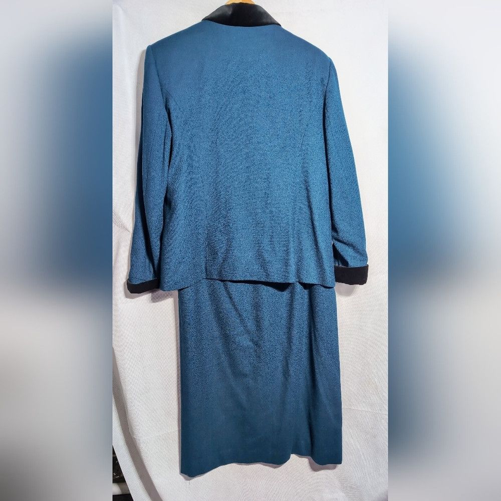 Other Vintage Jacqueline Ferrar Blue Green Wool Suit with Black V Size 40" / US 18 - 2 Thumbnail