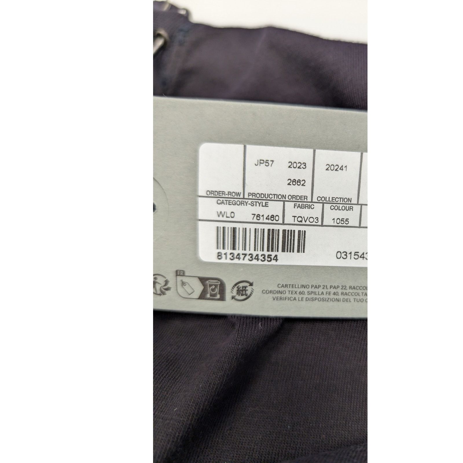 Balenciaga o1rshd1 Pierced Oversized Vintage Jersey T-Shirt in Black Size US M / EU 48-50 / 2 - 22 Thumbnail