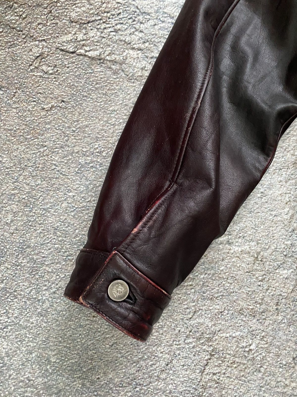 Versace × Vintage RARE Vintage leather jacket Versace back big logo Size US M / EU 48-50 / 2 - 5 Thumbnail