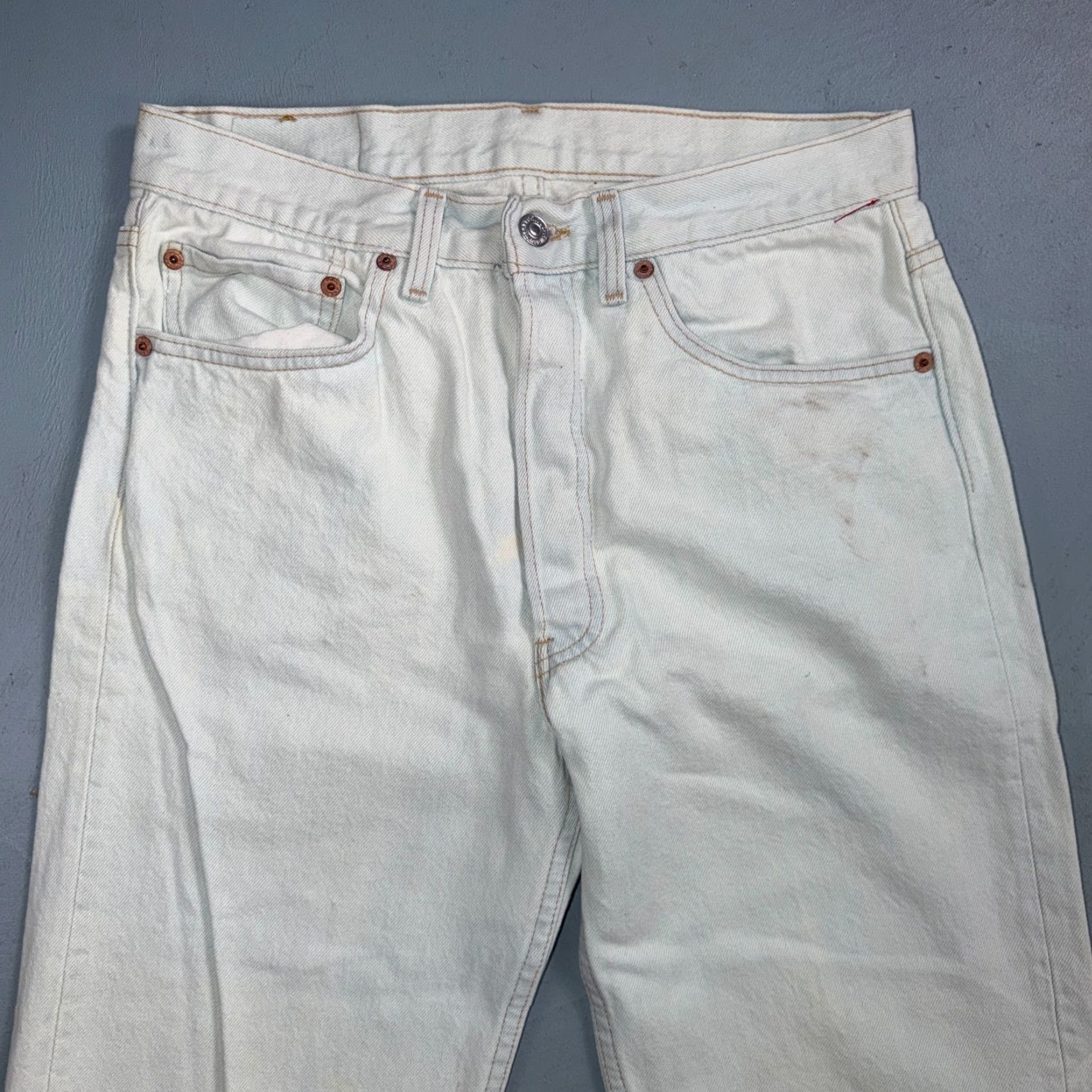 Levi's VINTAGE Levi's 501 Jeans 90s USA Straight Leg Light Wash Blue 31x34 Mens Size US 31 - 2 Thumbnail