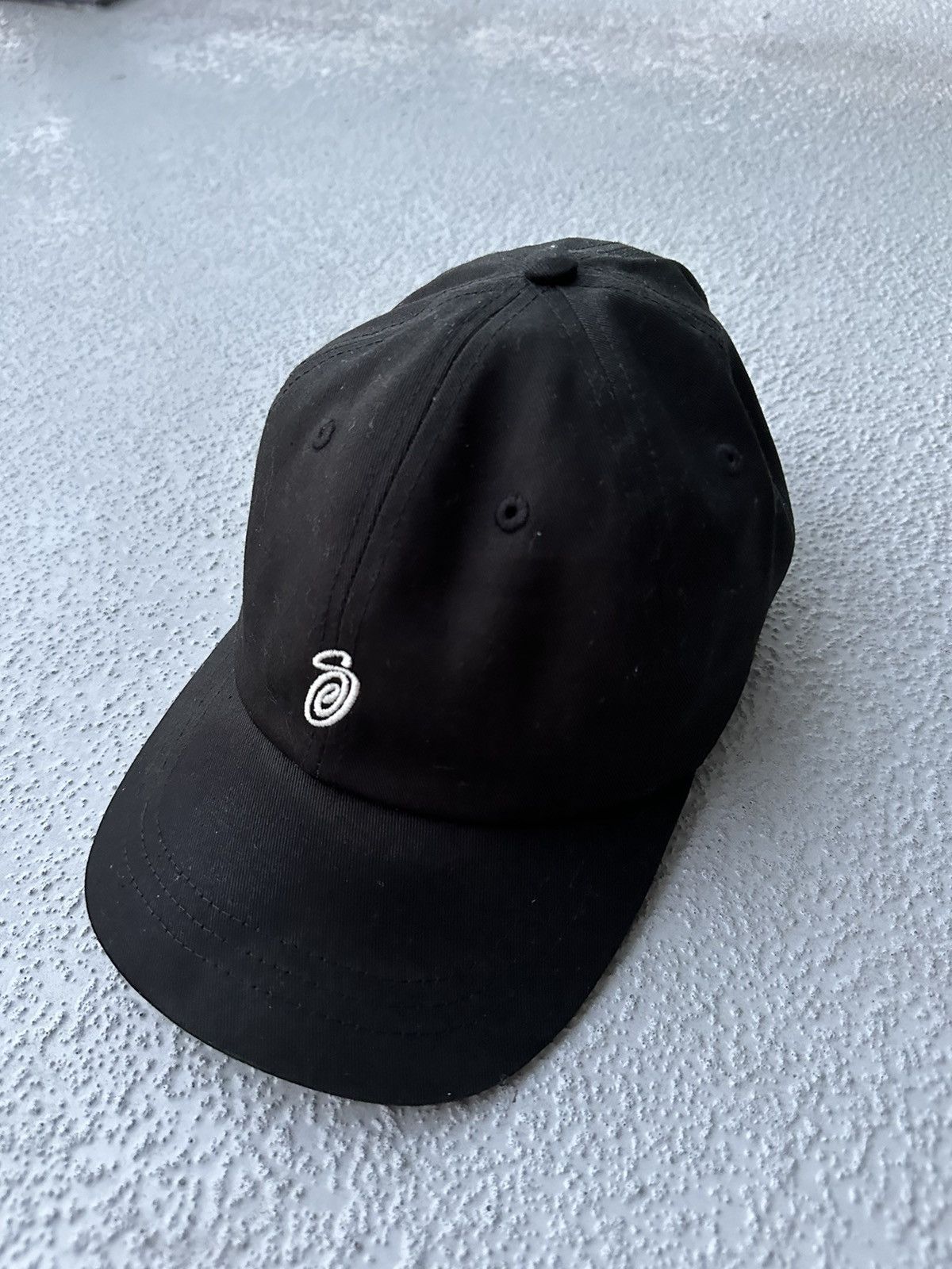 Stussy STUSSY SMALL LOGO HAT BLACK Size ONE SIZE - 1 Thumbnail