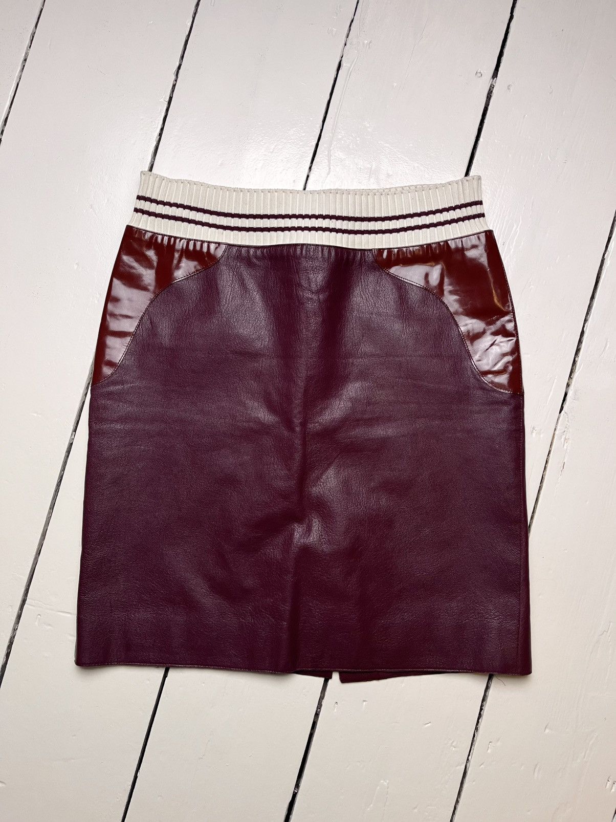 Miu Miu Miu Miu SS 2000 Leather skirt Size 30" / US 8 / IT 44 - 1 Thumbnail