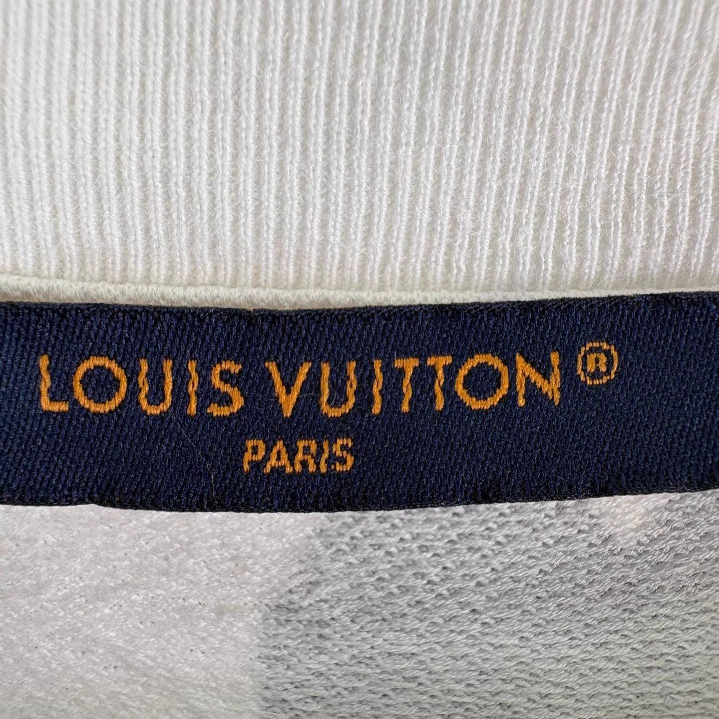 Louis Vuitton LV White Floral Embroidered Short Sleeve T-shirt L Italian Size US L / EU 52-54 / 3 - 5 Thumbnail