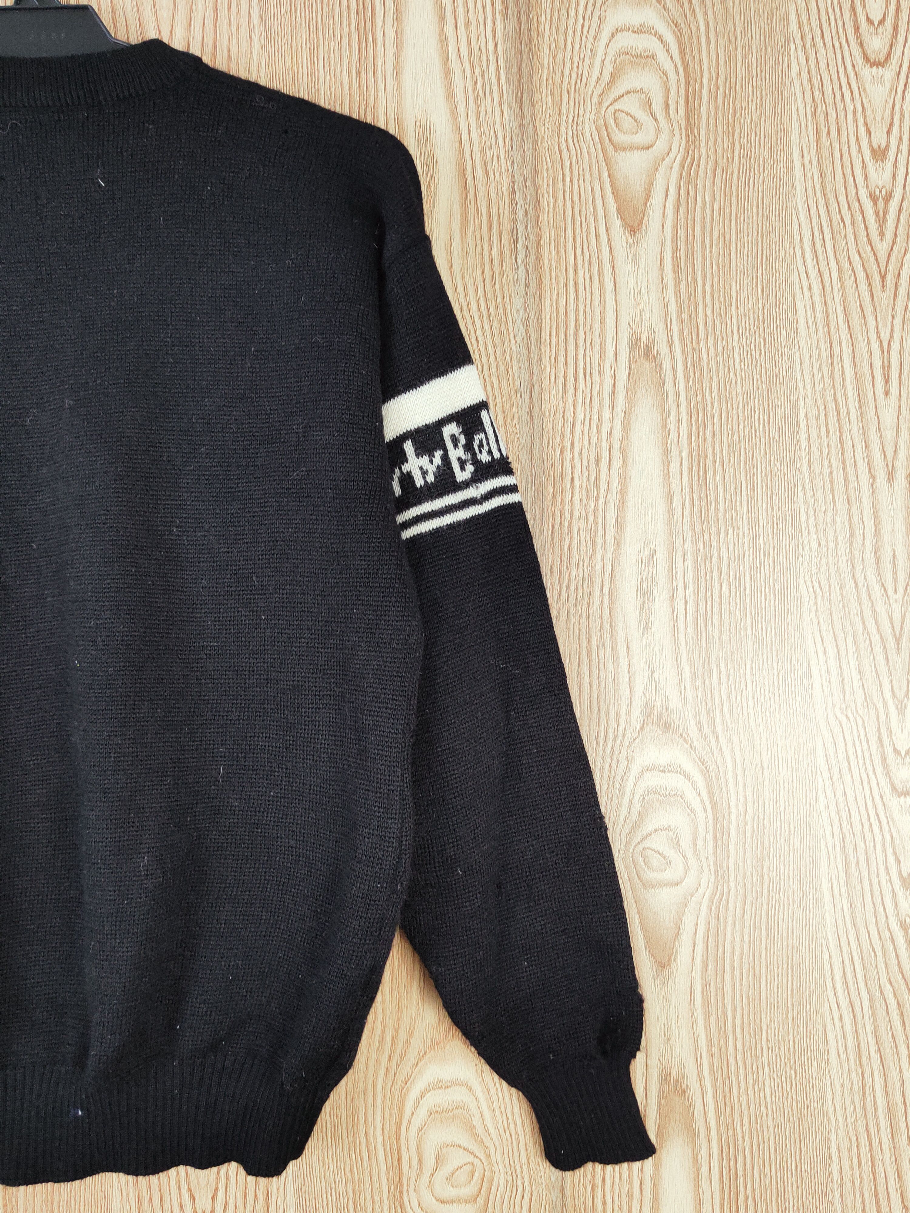 Vintage Liberty Bell vintage ripped Black Knitwear Sweatshirts #W472 Size US S / EU 44-46 / 1 - 19 Thumbnail