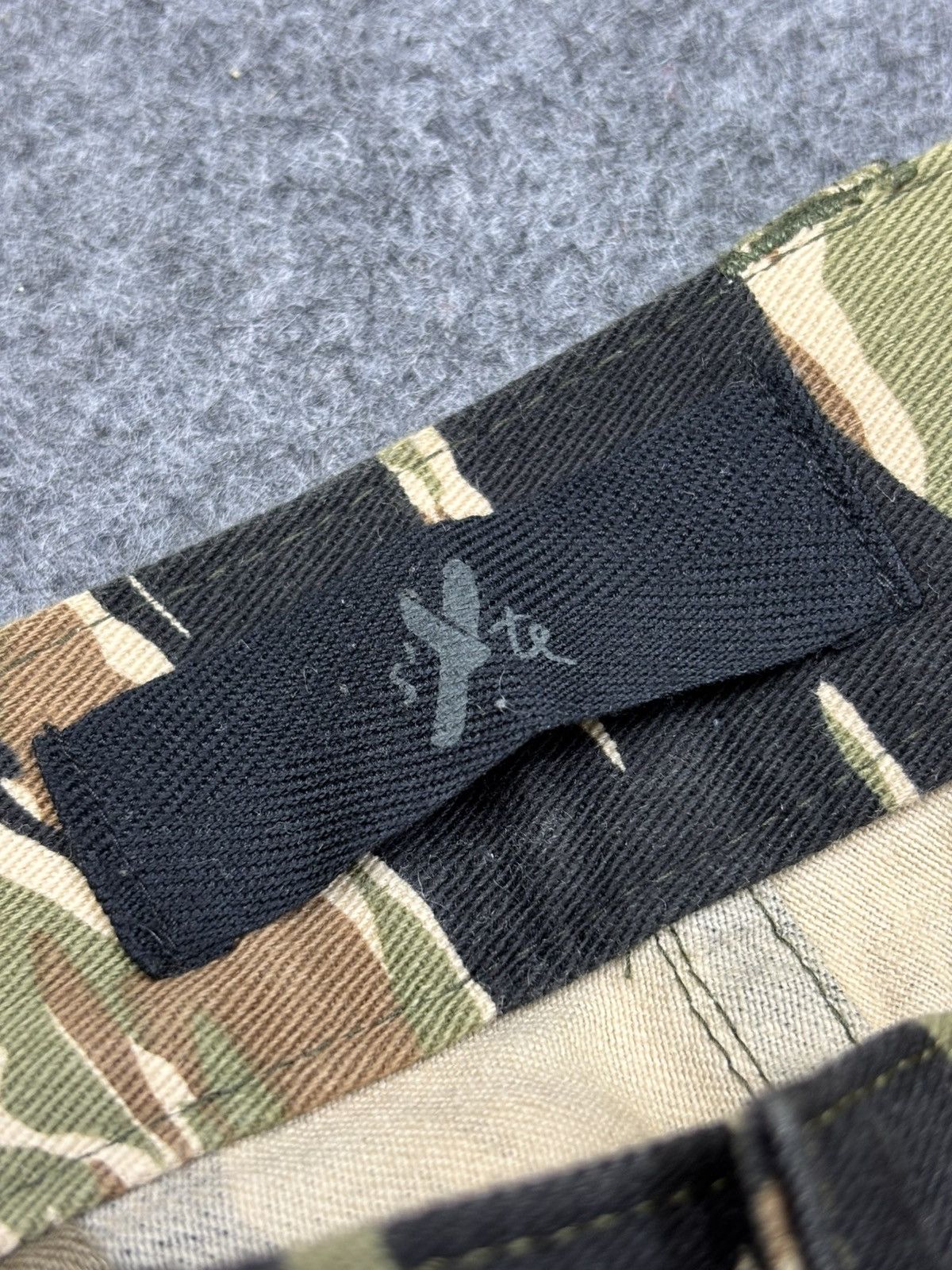 Yohji Yamamoto Yohji Yamamoto TigerStripe Woodland Patchwork Pant F709 Size US 30 / EU 46 - 23 Thumbnail