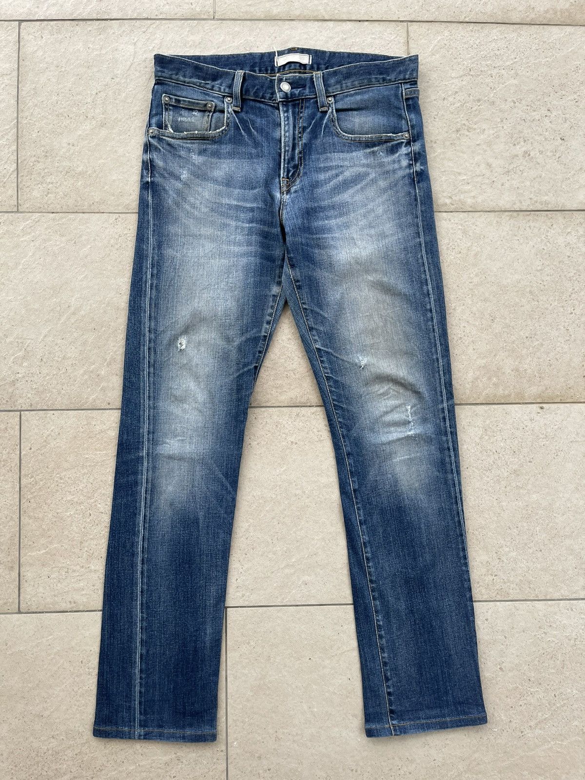 Japanese Brand 🔥Japanese Brands Uniqlo Distressed Denim W31🔥 Size US 31 - 2 Thumbnail