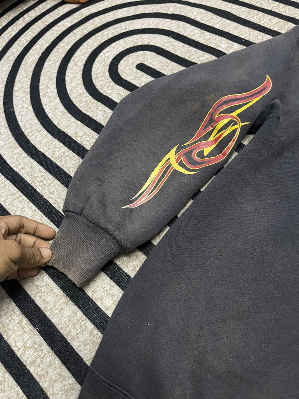 Sun Surf 2000s PIKO HAWAIIAN LONGBOARD WEAR SUN FADED TRIBAL HOODIE Size US L / EU 52-54 / 3 - 20 Thumbnail