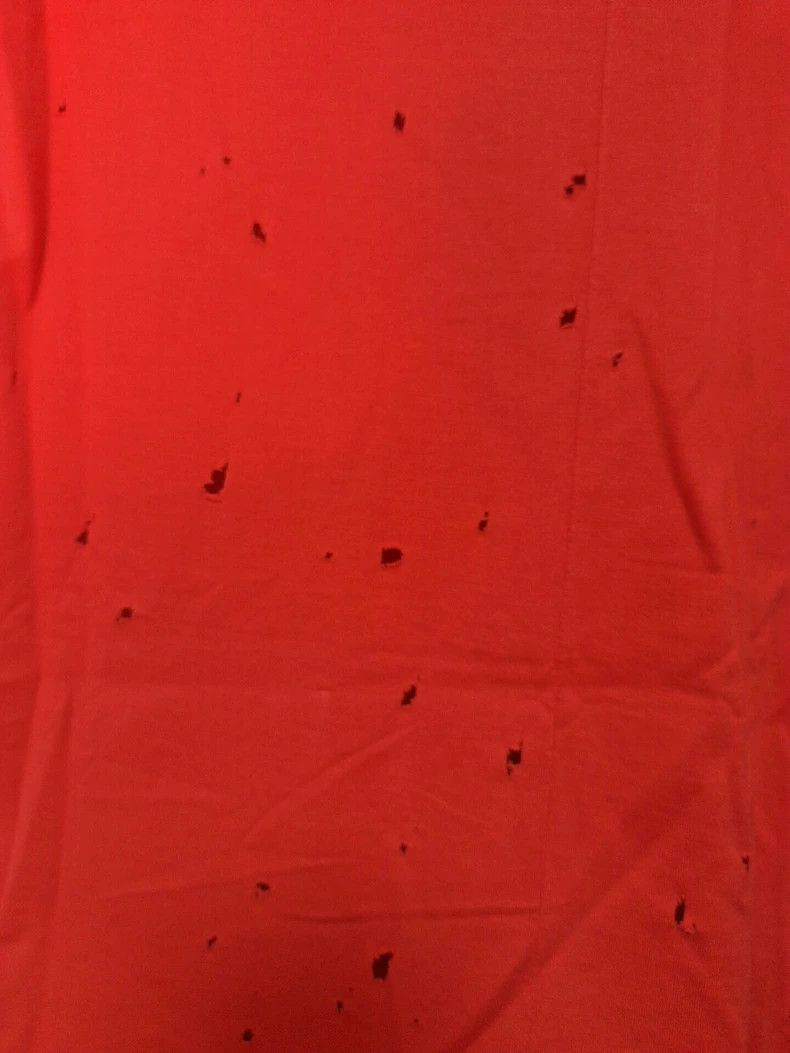 Givenchy Givenchy Classic Red Small Hole Casual Short Sleeve Size US M / EU 48-50 / 2 - 3 Thumbnail