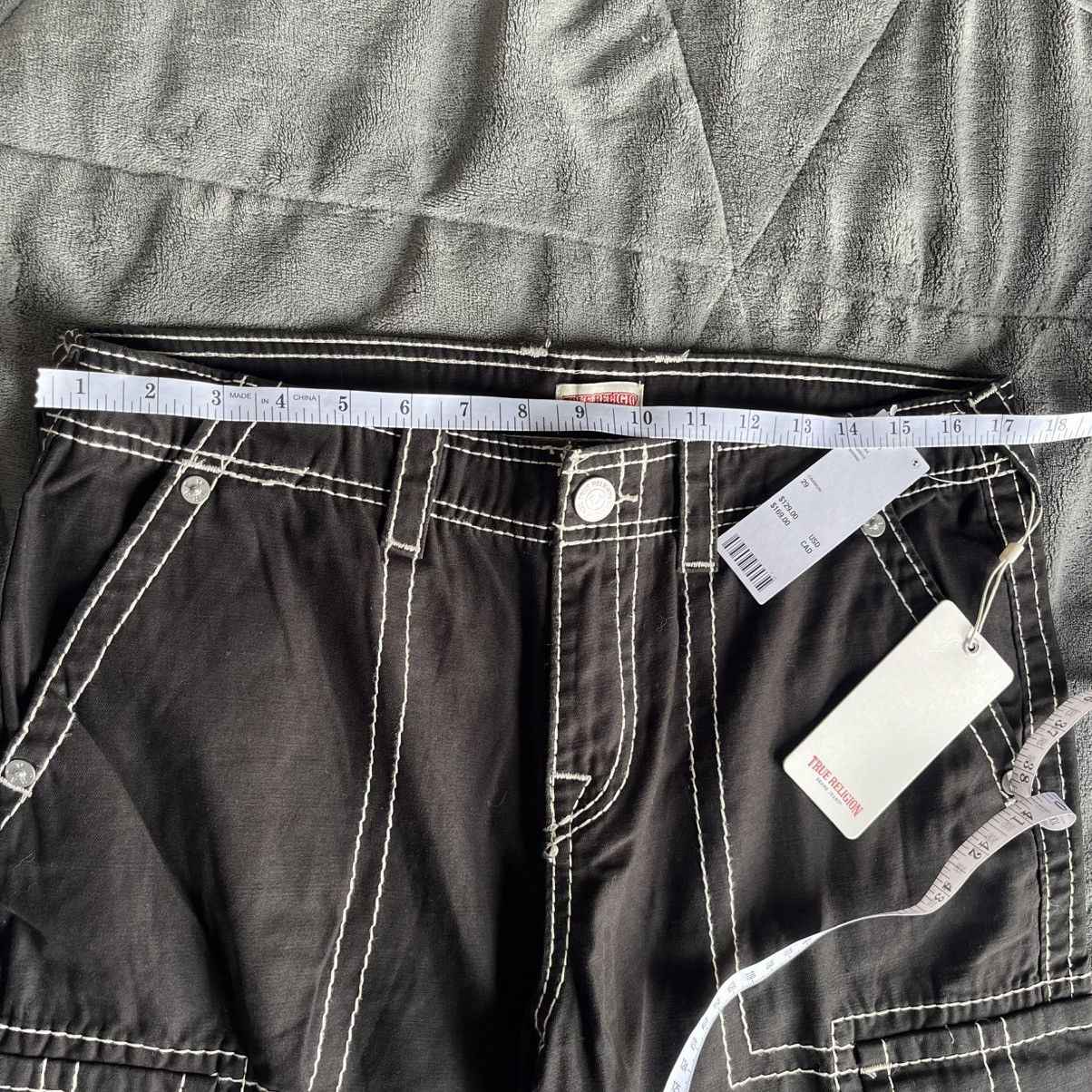 True Religion True Religion x Urban Outfitters Exclusive Black Cargo Jeans Size 29" - 5 Thumbnail
