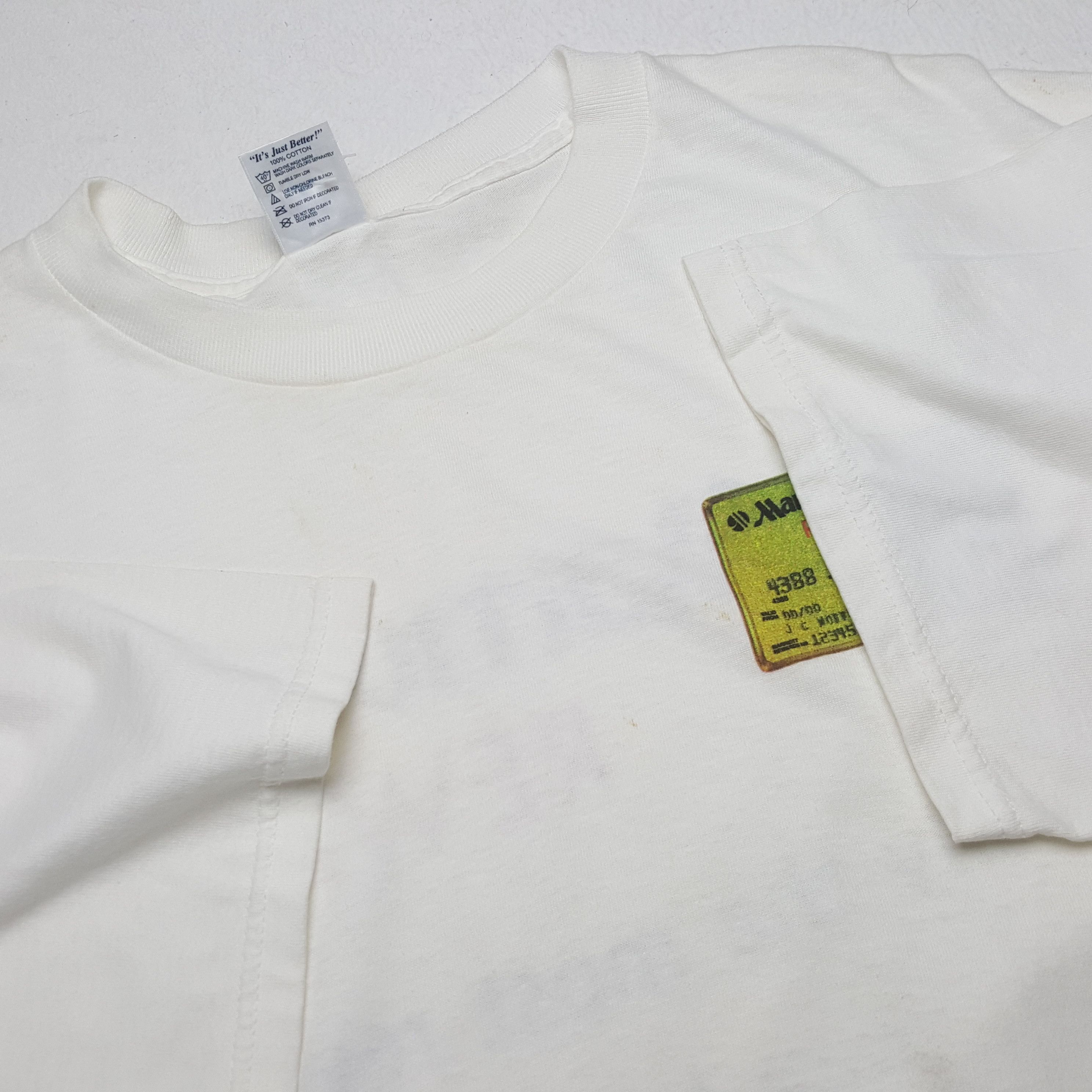 Vintage MARRIOT REWARDS Visa MasterCard Vintage Tshirt Size US XL / EU 56 / 4 - 7 Thumbnail