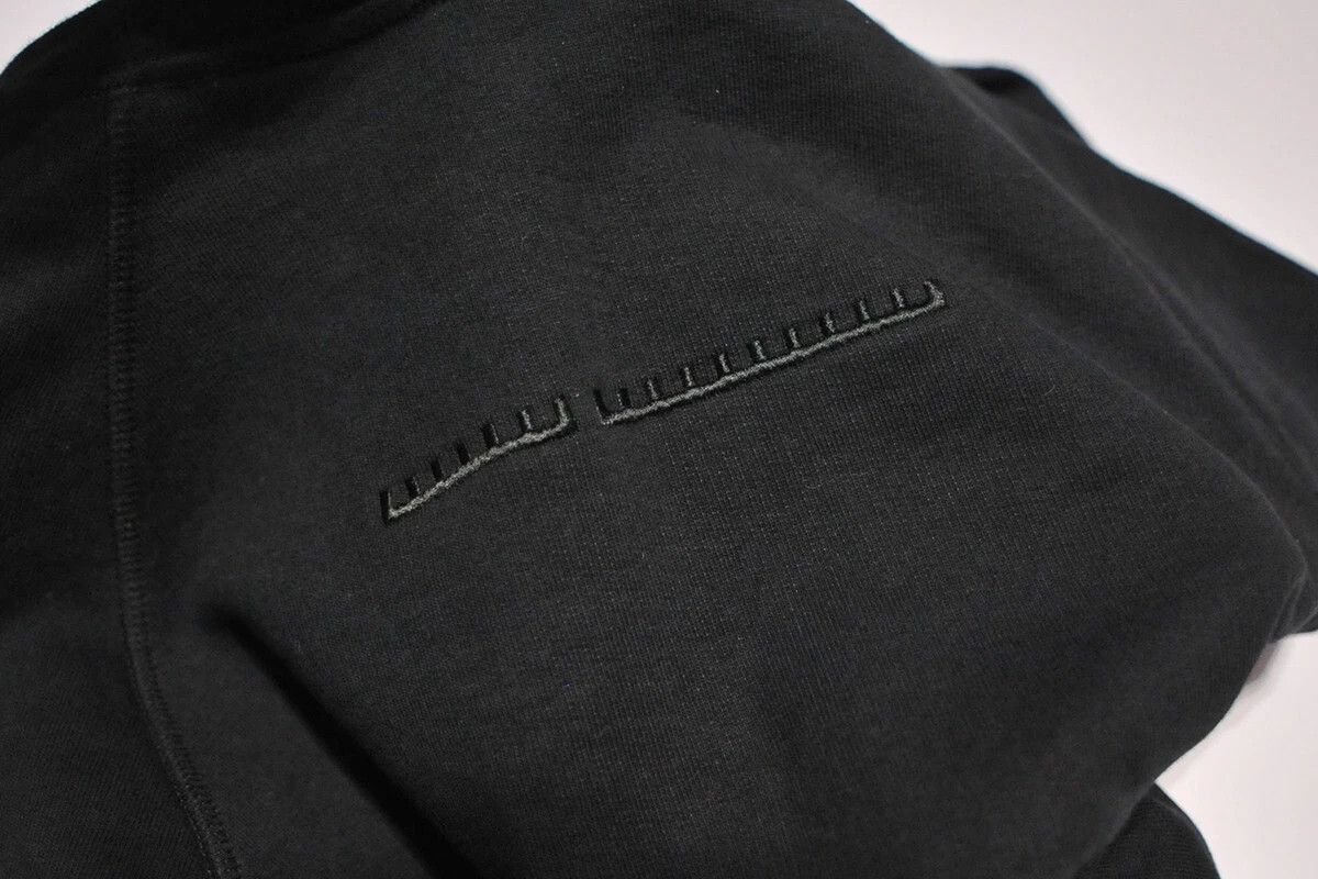 Random Identities BNWT Black Fleece Crewneck Sweatshirt JS-81 Size US M / EU 48-50 / 2 - 4 Thumbnail