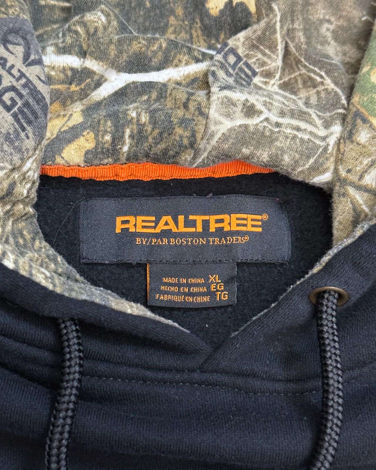 Realtree RealTree Camo Logo Men's Black Hoodie Sweatshirt - Size XL Size US XL / EU 56 / 4 - 5 Thumbnail