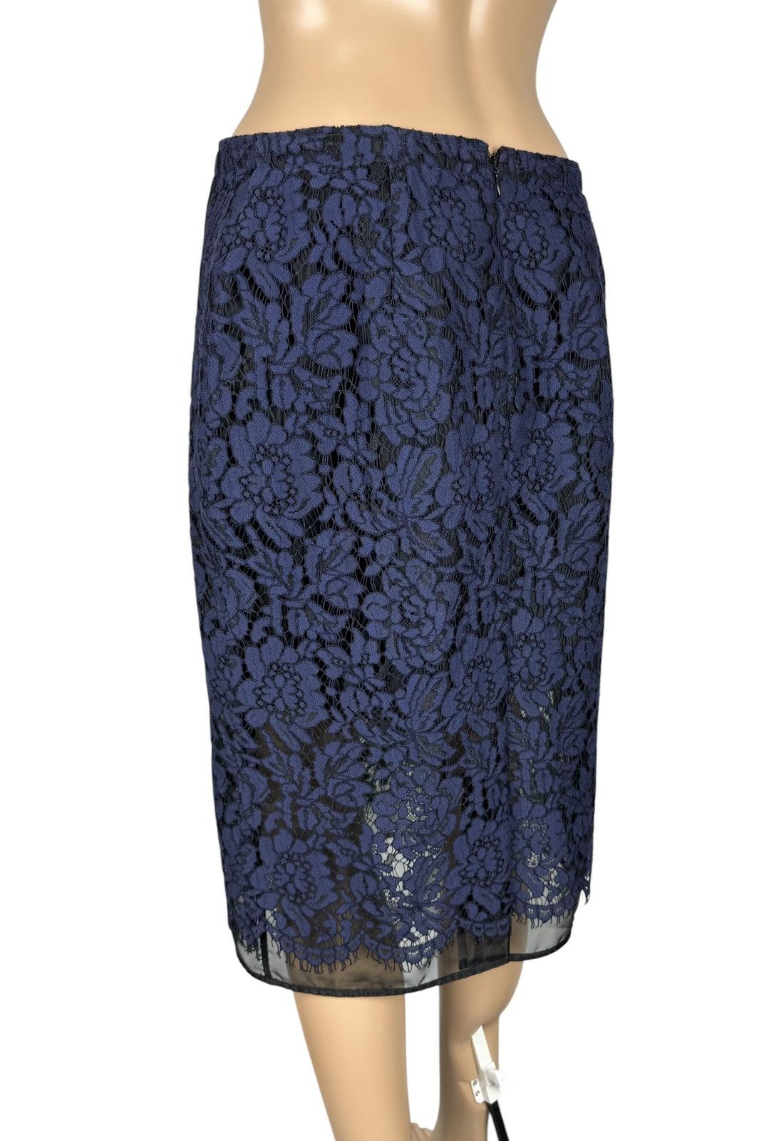 MSGM MSGM Skirt Knee-Length Lace Embroidery Floral Wool Polyester Size 27" / US 4 / IT 40 - 6 Thumbnail