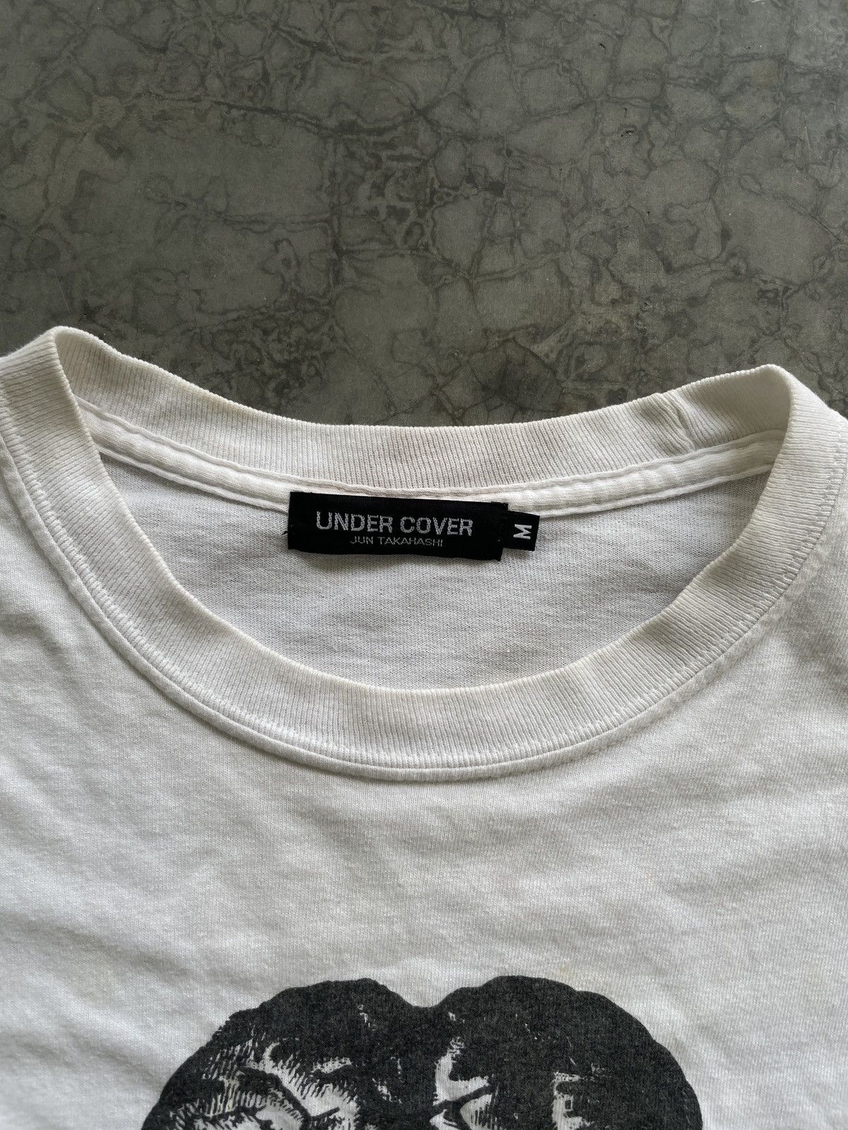 Japanese Brand Vintage 1999 Undercover Brain Cross Bones L/S Printed Tshirt Size US M / EU 48-50 / 2 - 3 Thumbnail