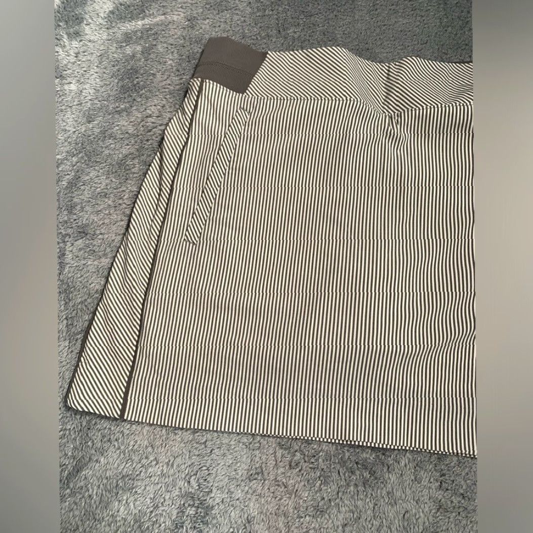Athleta Athleta Skort Womens 8 Regular Beige Textured Brooklyn Striped 16" Athletic Size ONE SIZE - 2 Thumbnail
