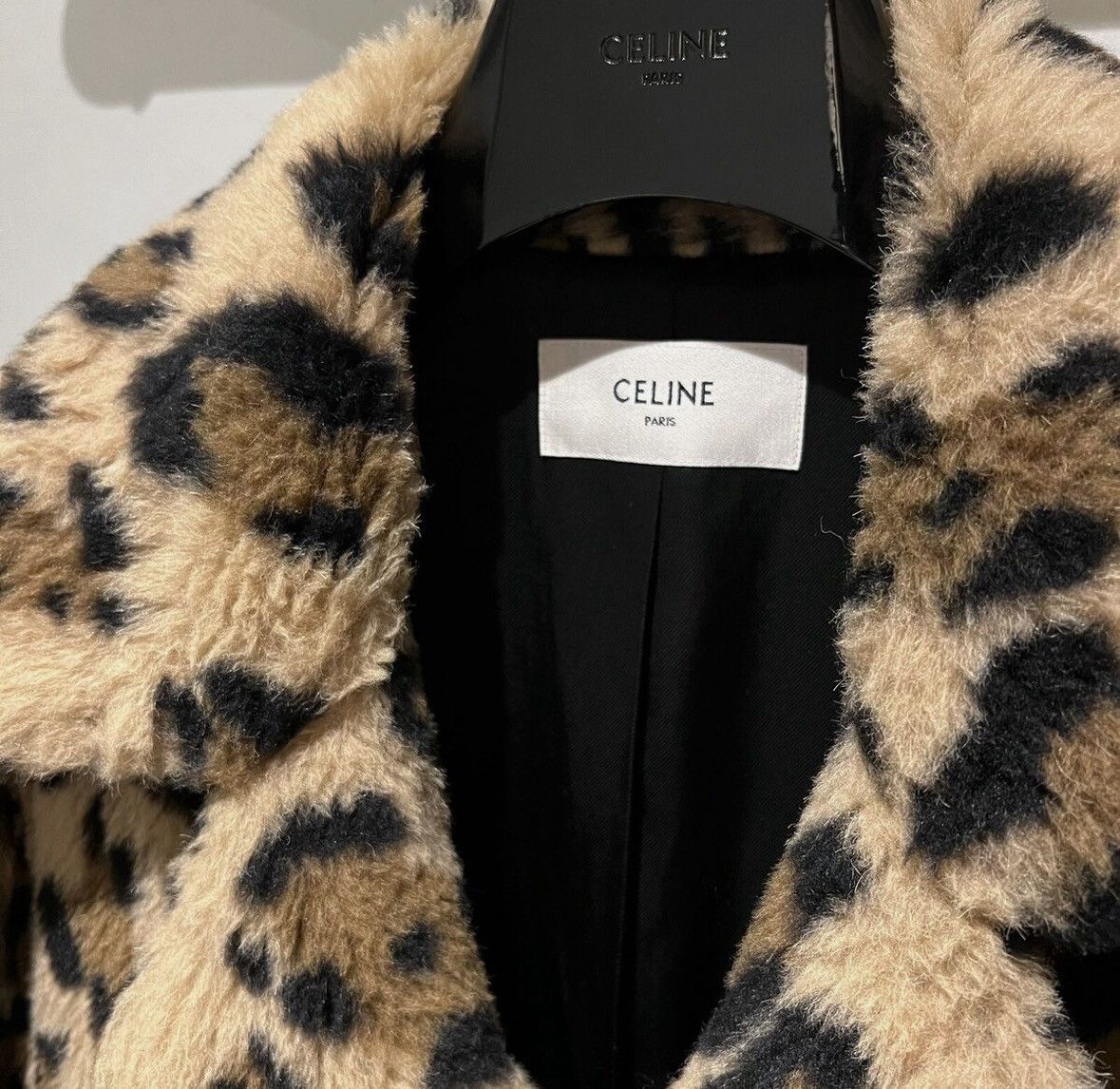 Celine Celine 22FW boydoll alpaca fur leopard pattern coat sz48 Size US M / EU 48-50 / 2 - 5 Thumbnail