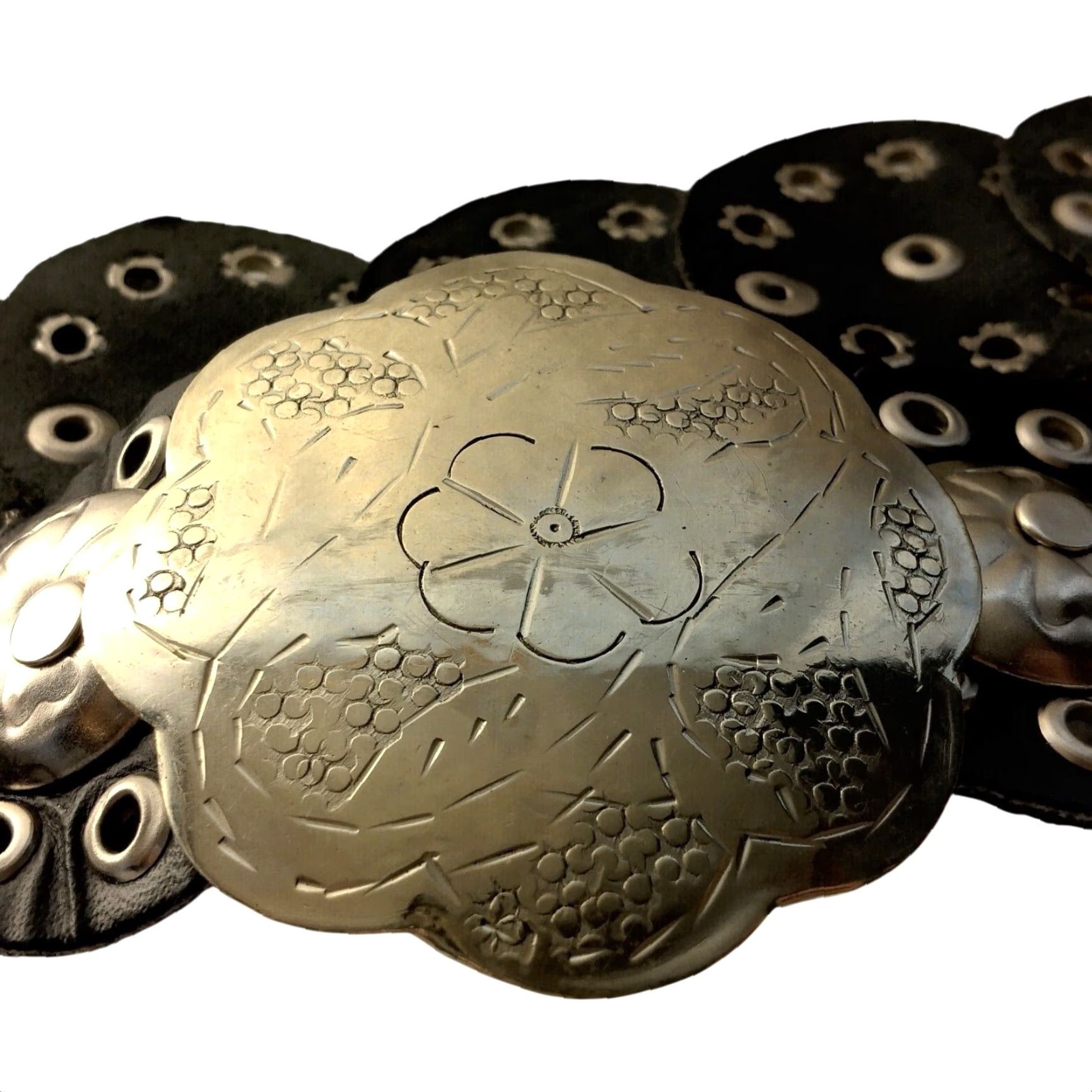 Vintage VINTAGE Clover Belt Unisex Black Leather Round Grommet 4 Leaf Clover Coin 2" ROUND Belt Width Wide One Size Adjustable Women Men Size ONE SIZE - 7 Thumbnail