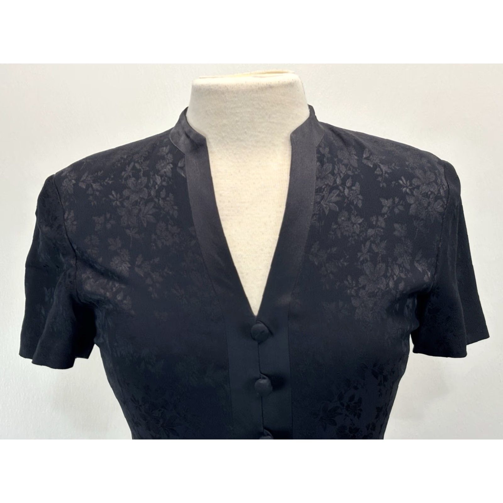 Vintage Dana Buchman Dress Maxi Women’s Dark Navy Floral Jacquard Fitted Asian Sz 4 Long V-Neck Party Cocktail Wedding Size S / US 4 / IT 40 - 5 Thumbnail