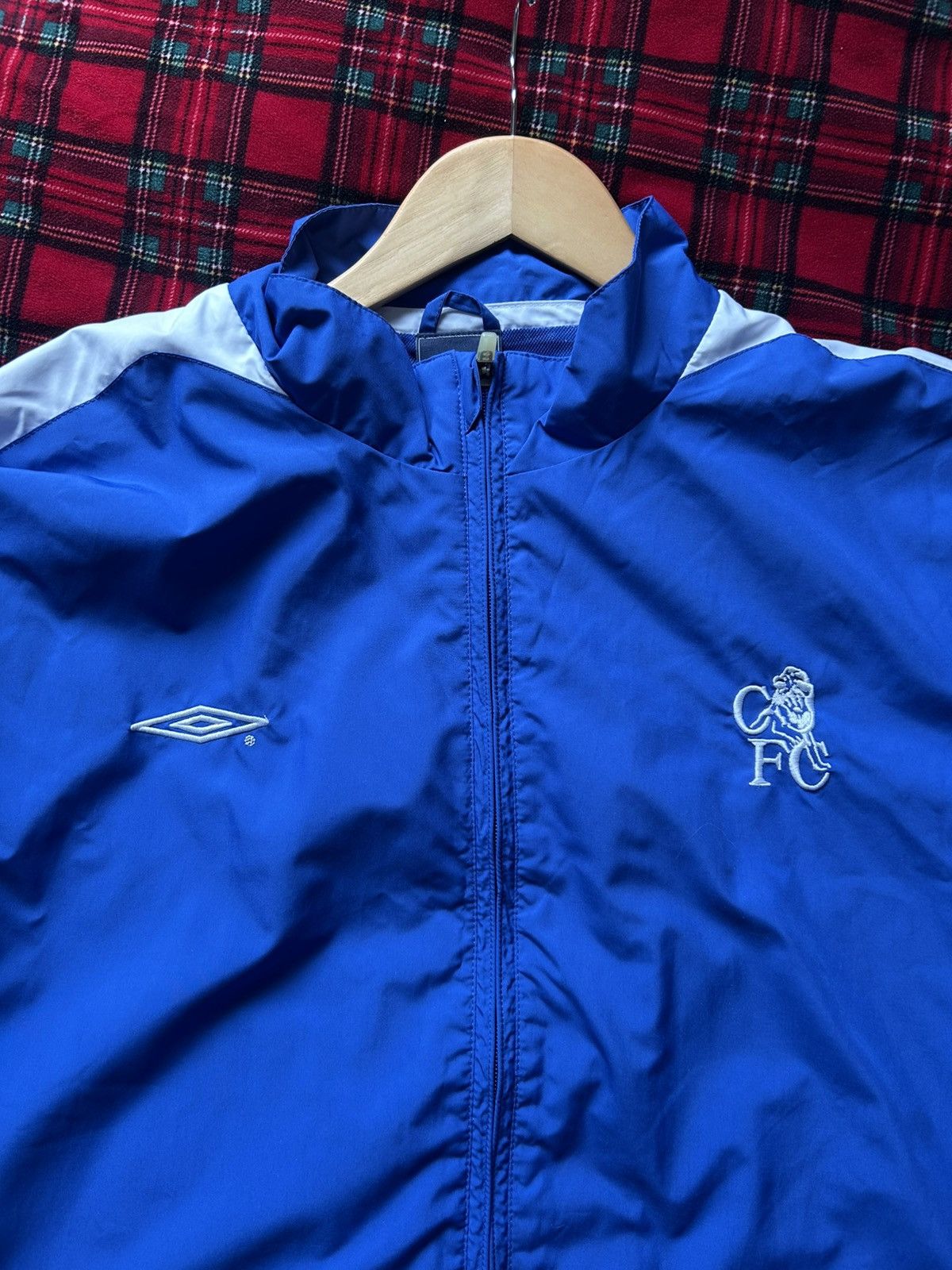 Umbro Umbro Chelsea Vintage Jacket Size US L / EU 52-54 / 3 - 2 Thumbnail