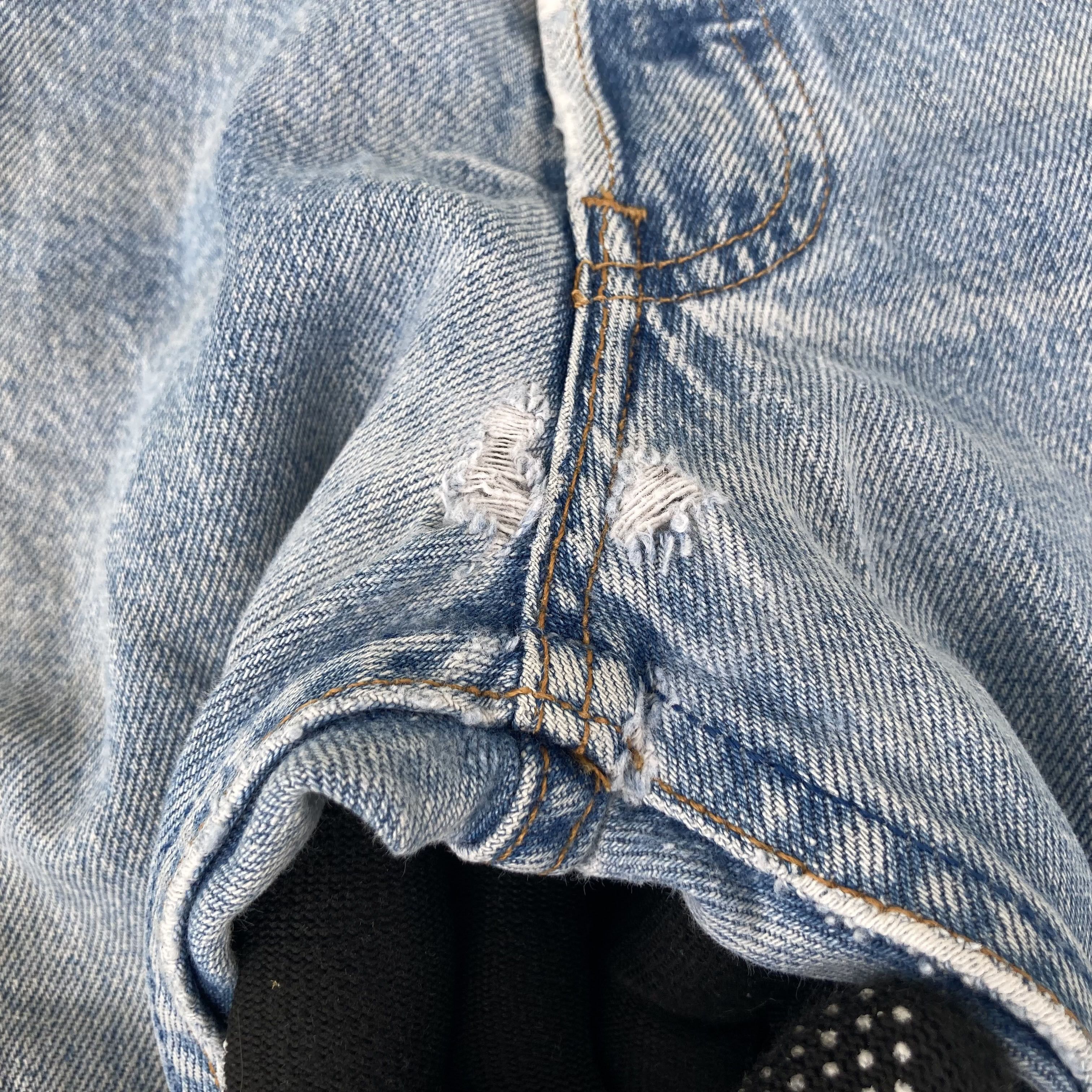 Levi's × Vintage Vtg Levis 501 Light Blue Distressed Ripped Dirty Jeans Size US 31 - 6 Thumbnail