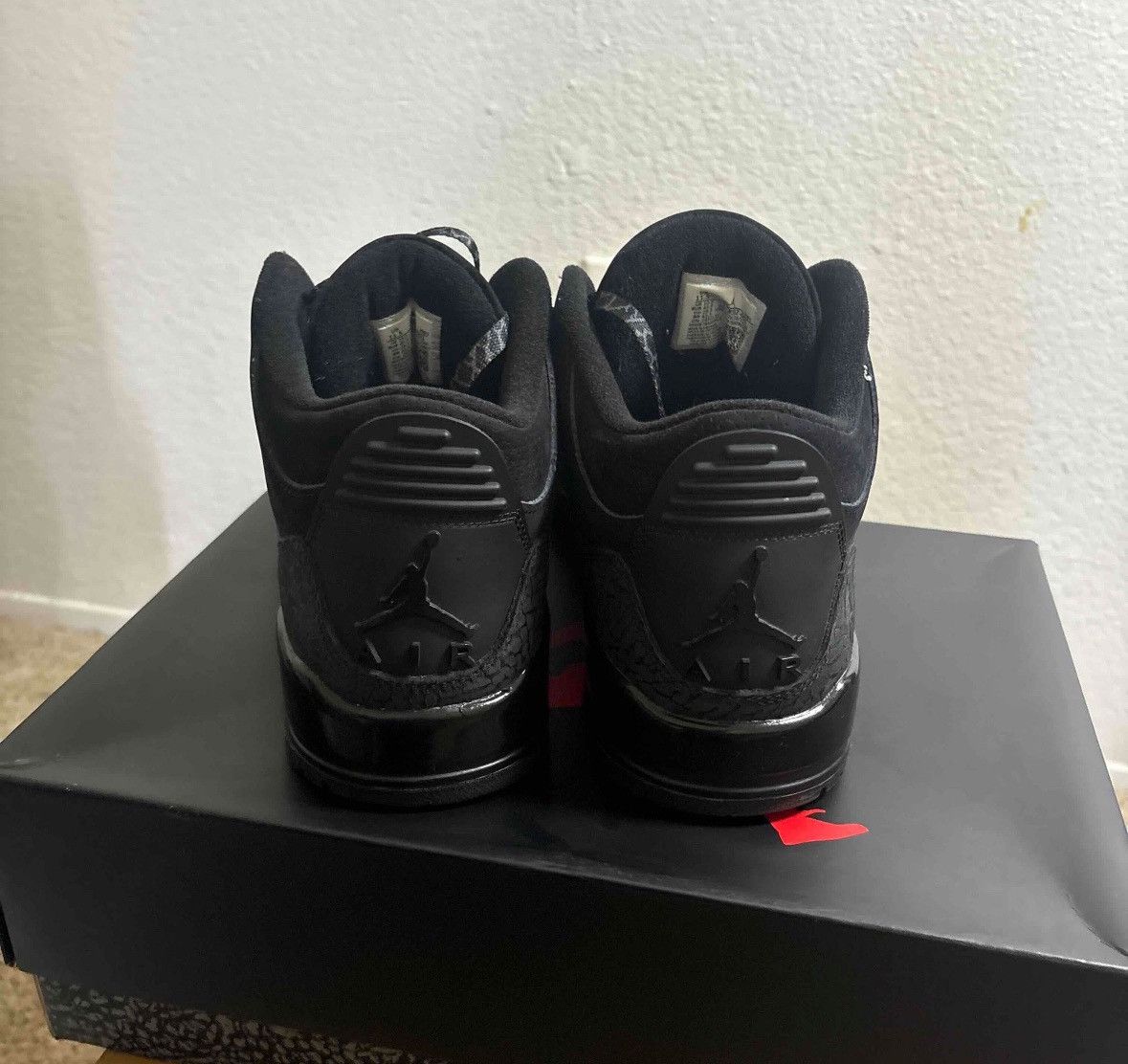 Jordan Brand Mens air Jordan 3 black cat size 11.5 Size US 11.5 / EU 44-45 - 4 Thumbnail