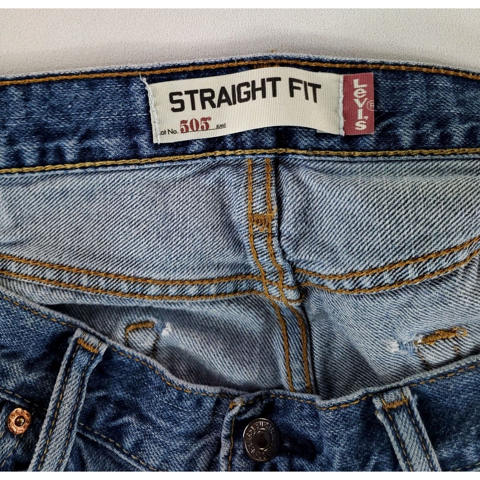 Levi's Levi's 505 Jean Shorts Jorts Blue Straight Fit Mens 36 Regular 34 (36x9.5 Actual) Blue Mens Size US 36 / EU 52 - 3 Thumbnail