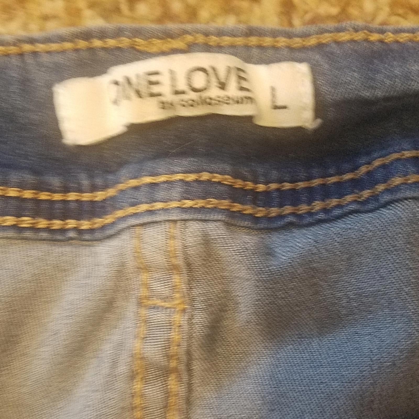 Designer One Love Casual Blue Denim Shorts Size Large Size 36" / US 14 / IT 50 - 3 Thumbnail
