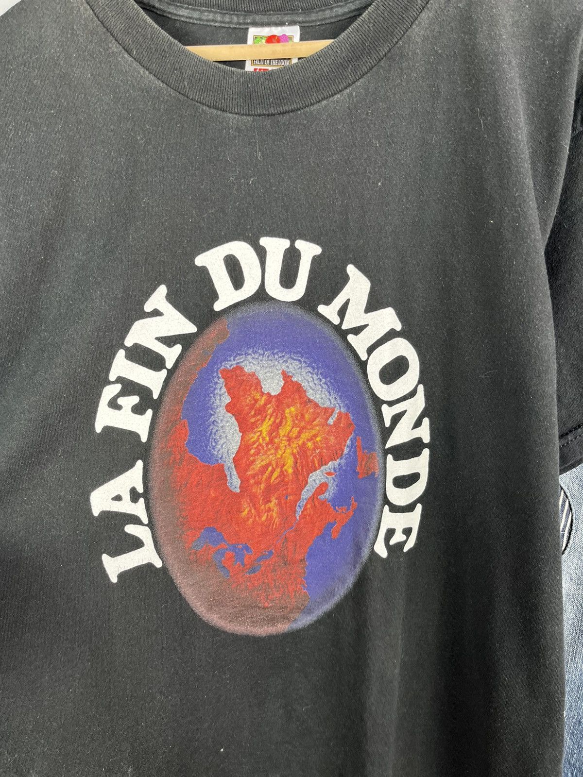 Vintage vintage la fin du monde 90s t shirt single stitch black Size US XL / EU 56 / 4 - 2 Thumbnail