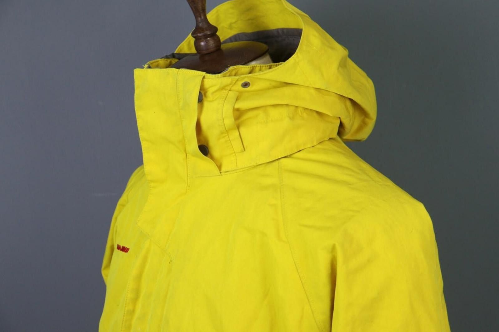 Mammut Mammut Vintage Yellow Gore-Tex Waterproof Windbreaker Jacket Size US M / EU 48-50 / 2 - 10 Thumbnail