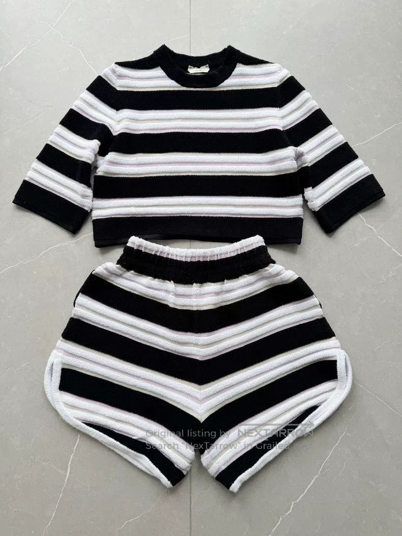 Fendi Fendi Black and White Striped Knit Set, Top with Shorts, C Size XS / US 0-2 / IT 36-38 - 2 Thumbnail