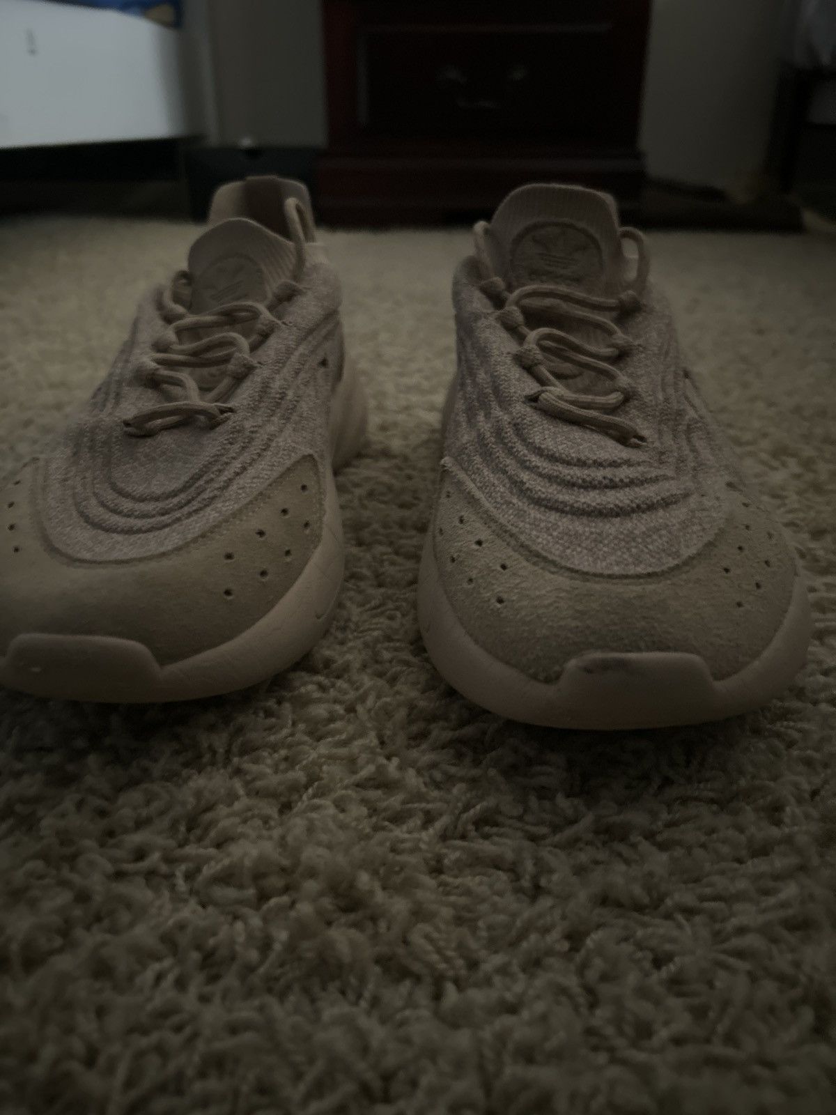 Adidas Adidas Ozelias Size US 12 / EU 45 - 2 Thumbnail