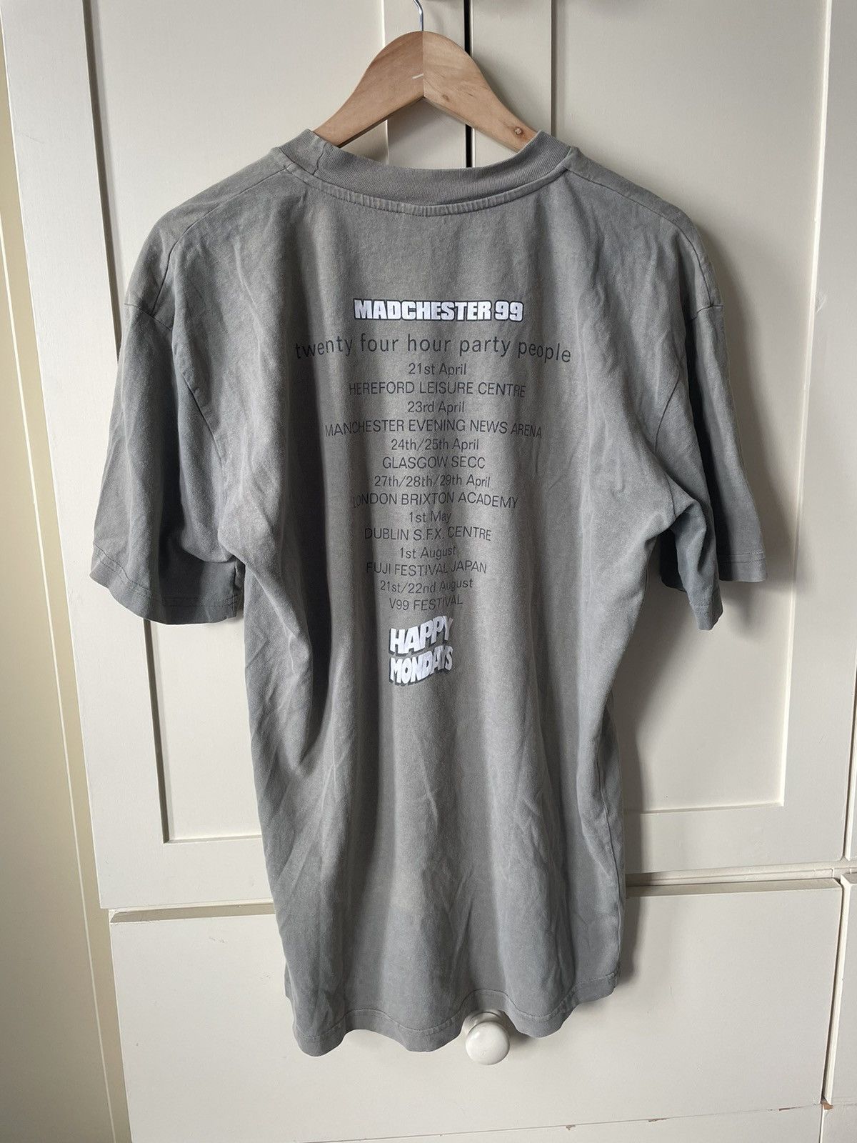 Band Tees Vintage 1999 Happy Mondays band tour t shirt tee 90s britpop Size US L / EU 52-54 / 3 - 5 Thumbnail