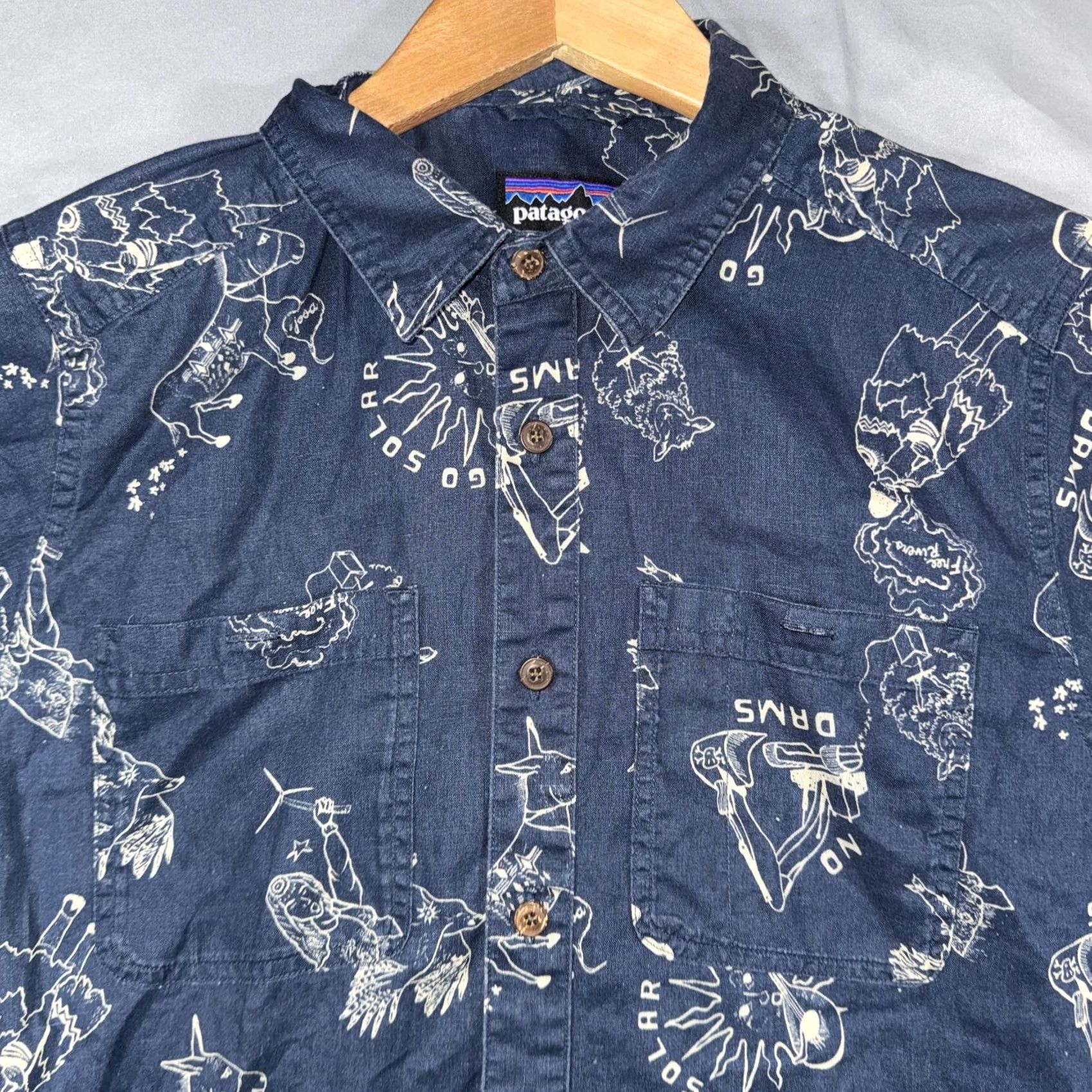 Patagonia Patagonia Shirt Mens Small Blue Go Solar Graphic Short Sleeve Button Up Casual Size US S / EU 44-46 / 1 - 4 Thumbnail
