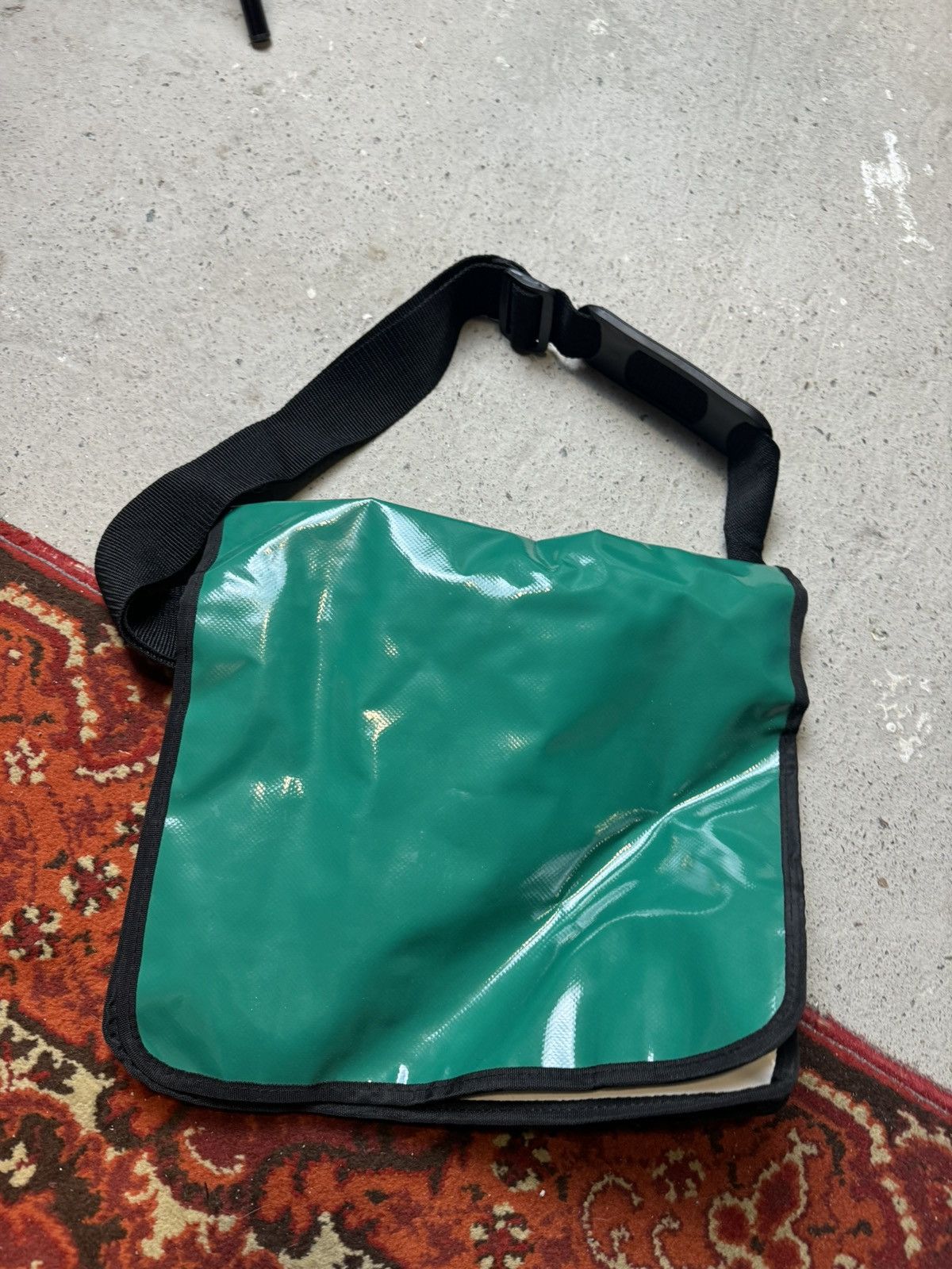 Japanese Brand × Vintage Vintage Y2K Raincoat Fraitag Style Green Midi Messenger Bag Size ONE SIZE - 1 Thumbnail