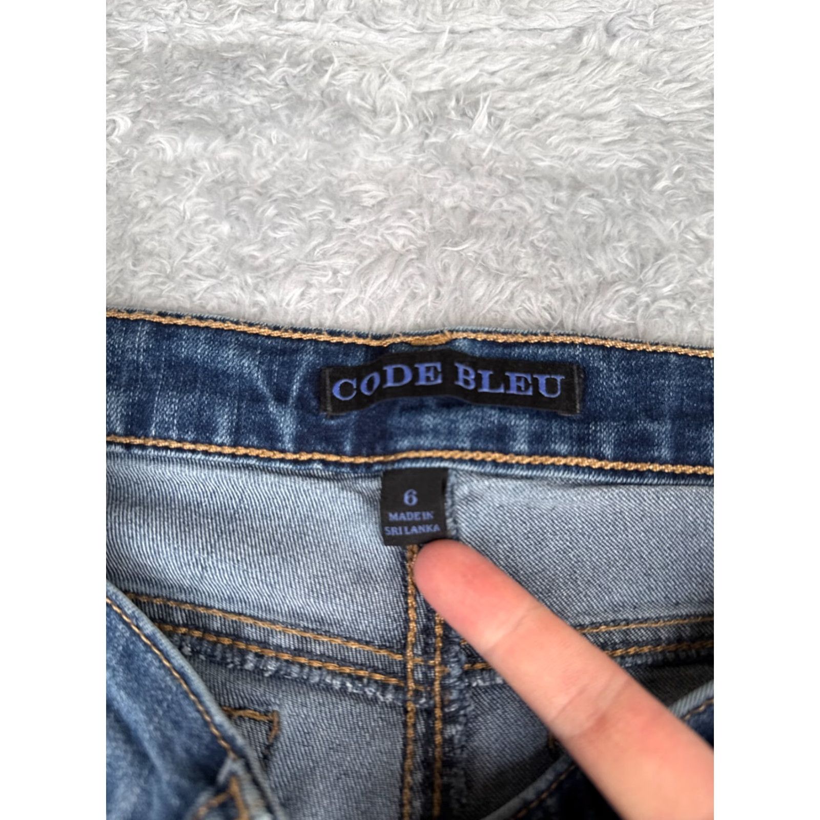 Vintage Code Bleu Jeans Women 6 Blue Denim Soleil Bootcut Low Rise Cotton Blend 30x31 Size 28" / US 6 / IT 42 - 6 Thumbnail