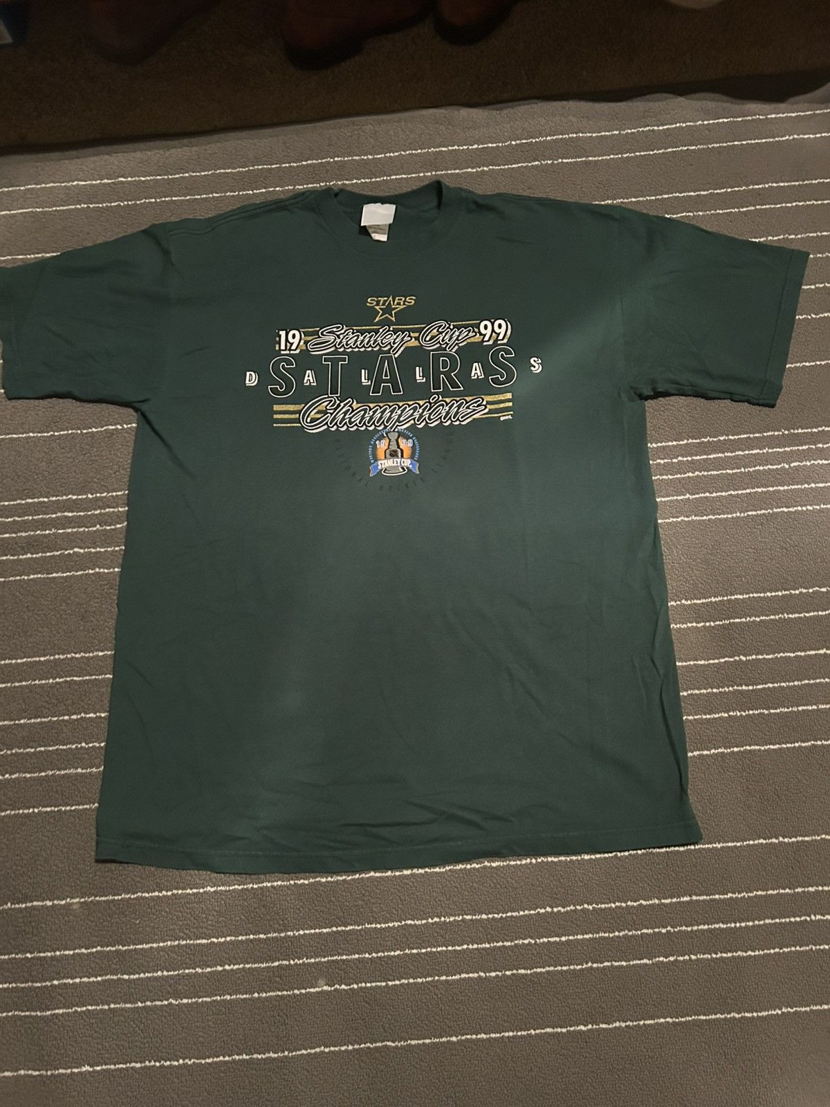 Vintage Vintage 1999 Dallas Stars Stanley Cup, L T-Shirt. Size US L / EU 52-54 / 3 - 1 Thumbnail
