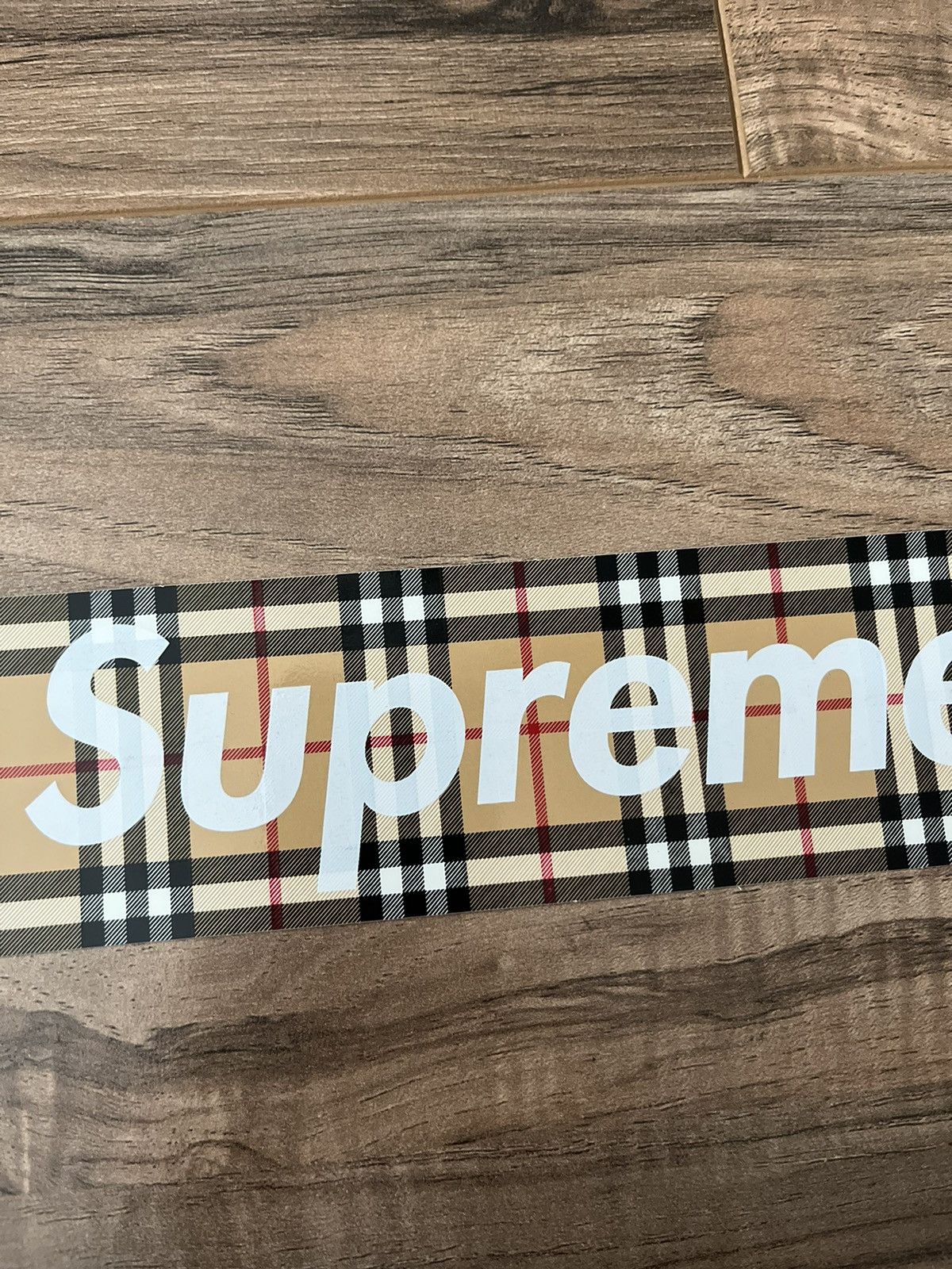 Burberry × Supreme Supreme Beige Burberry Box Logo Sticker Size ONE SIZE - 3 Thumbnail