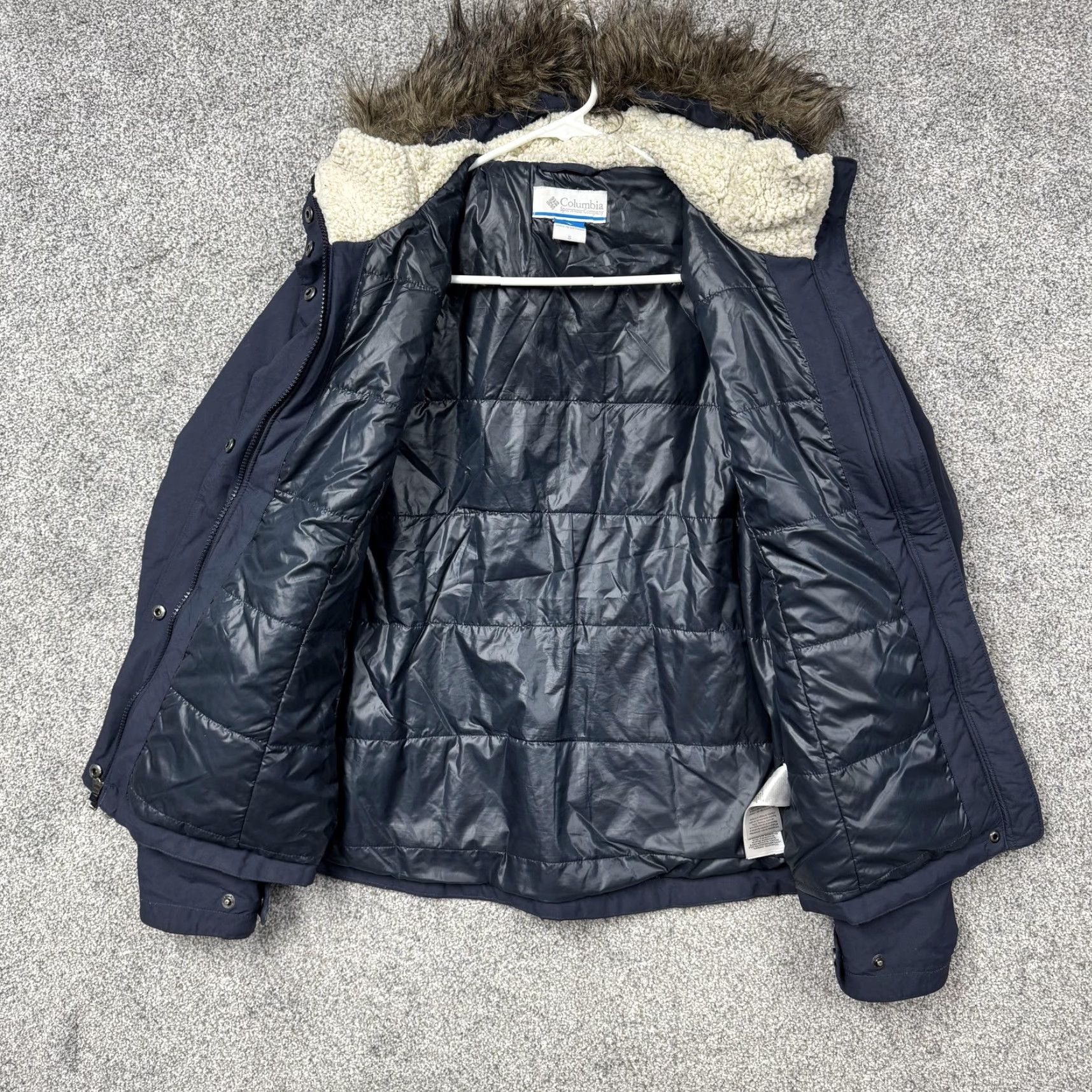 Vintage Columbia Jacket Womens Small Blue Faux Fur Hooded Insulated Parka Warm Winter Size S / US 4 / IT 40 - 2 Thumbnail
