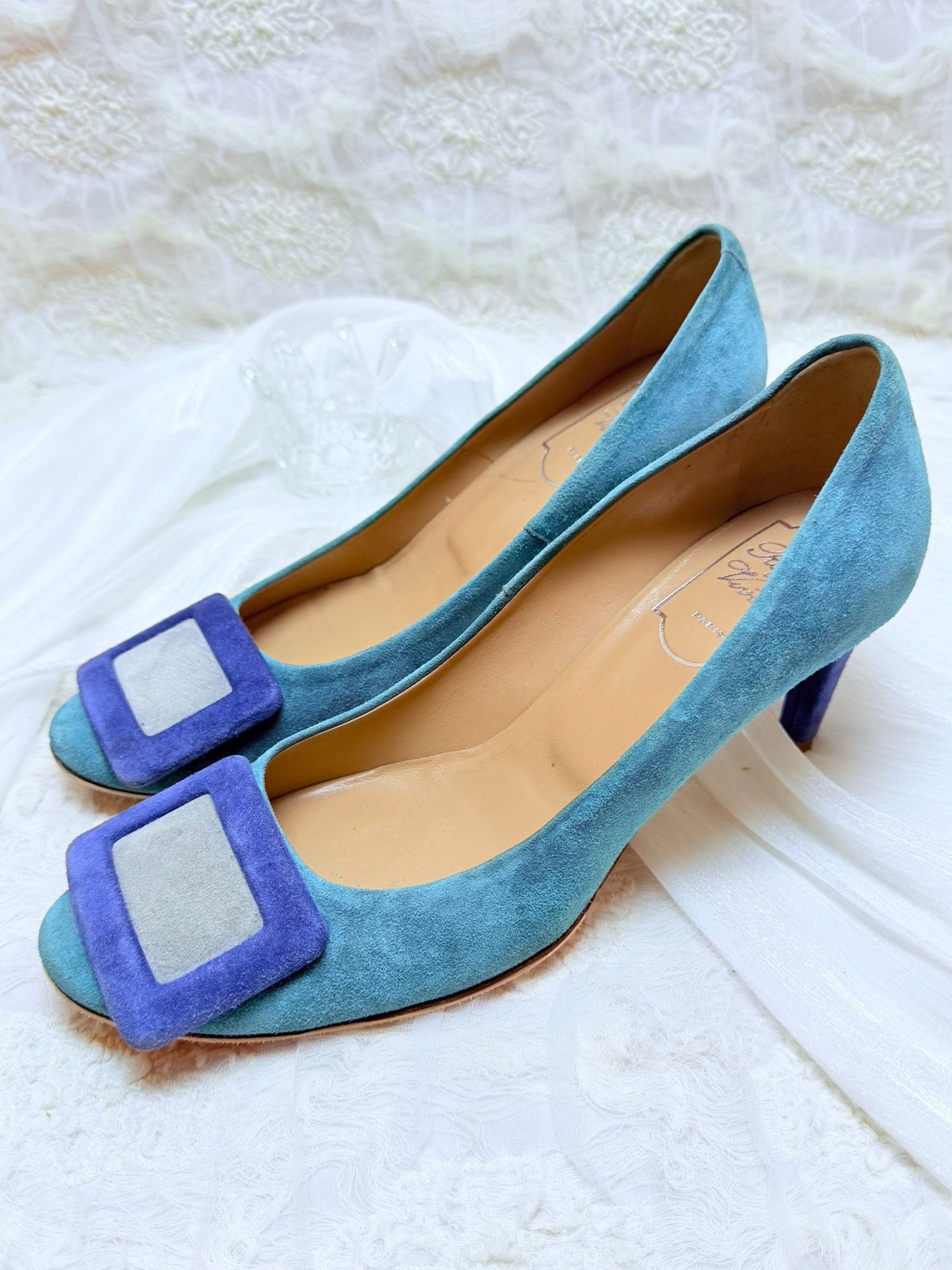 Roger Vivier Roger Vivier Limited Blue Lowtop Sneakers us_5-5 Women Size US 5.5 / IT 35.5 - 1 Thumbnail