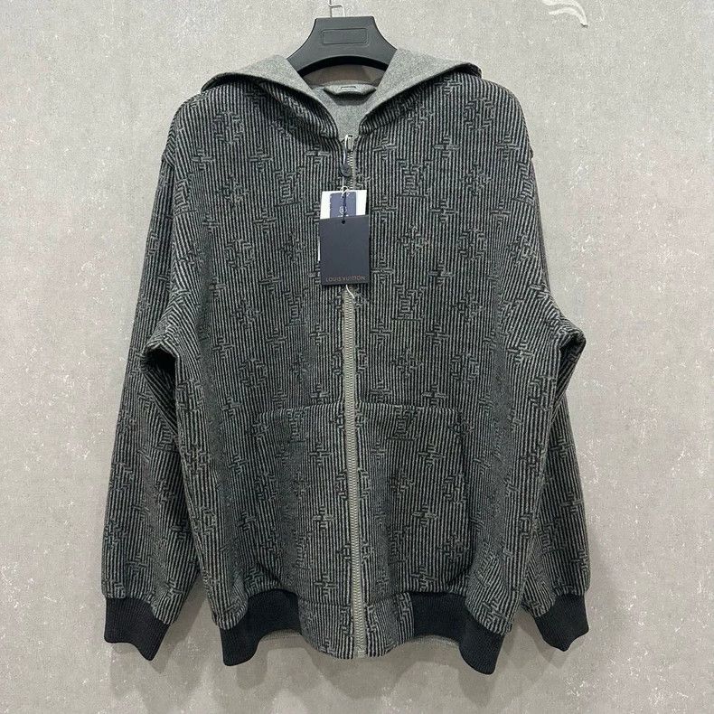 Louis Vuitton Louis Vuitton Reversible Logo jacket Size US L / EU 52-54 / 3 - 1 Thumbnail