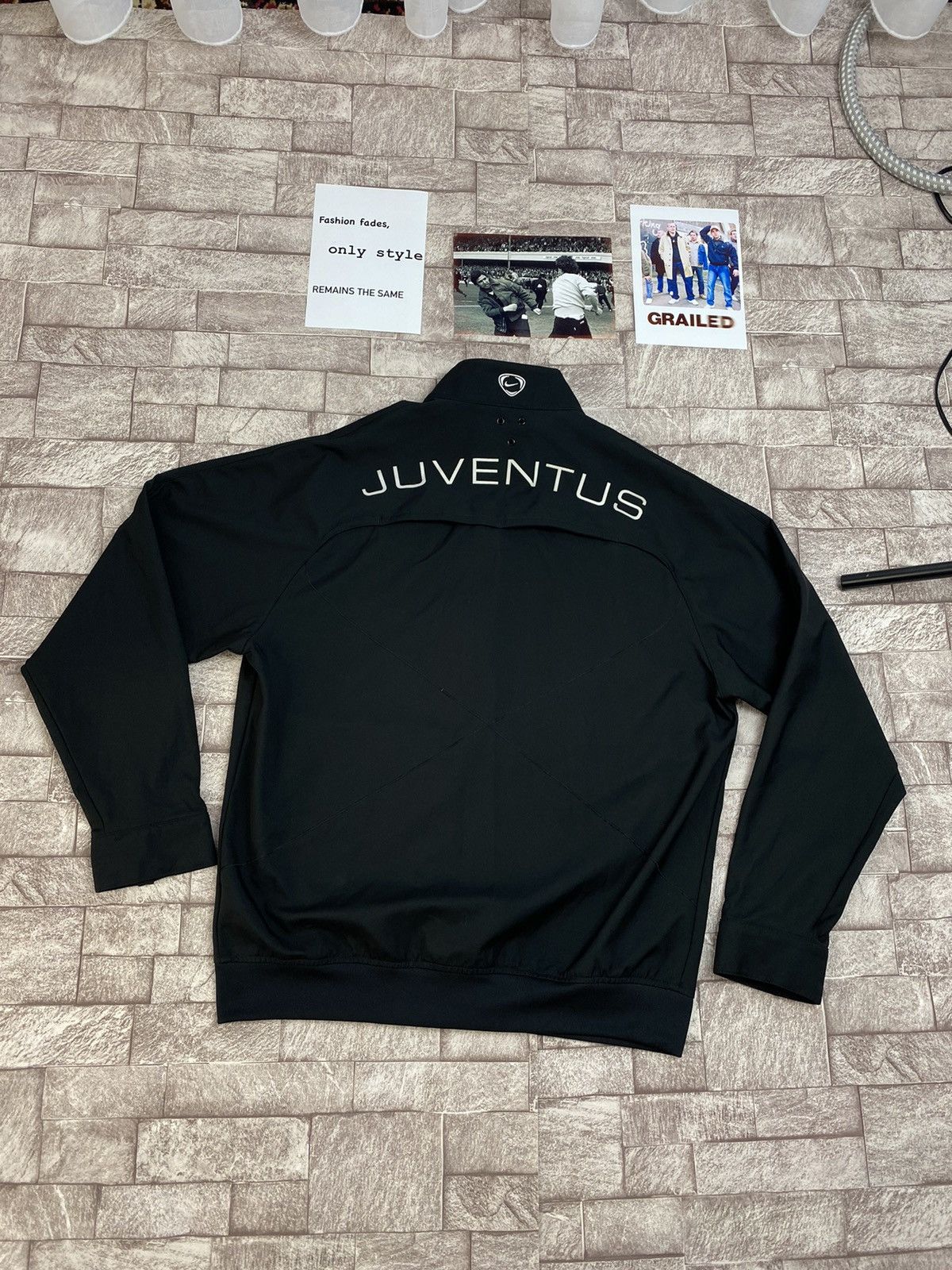 Vintage Vintage Juventus FC Nike Soccer Jacket Track Size US L / EU 52-54 / 3 - 10 Thumbnail