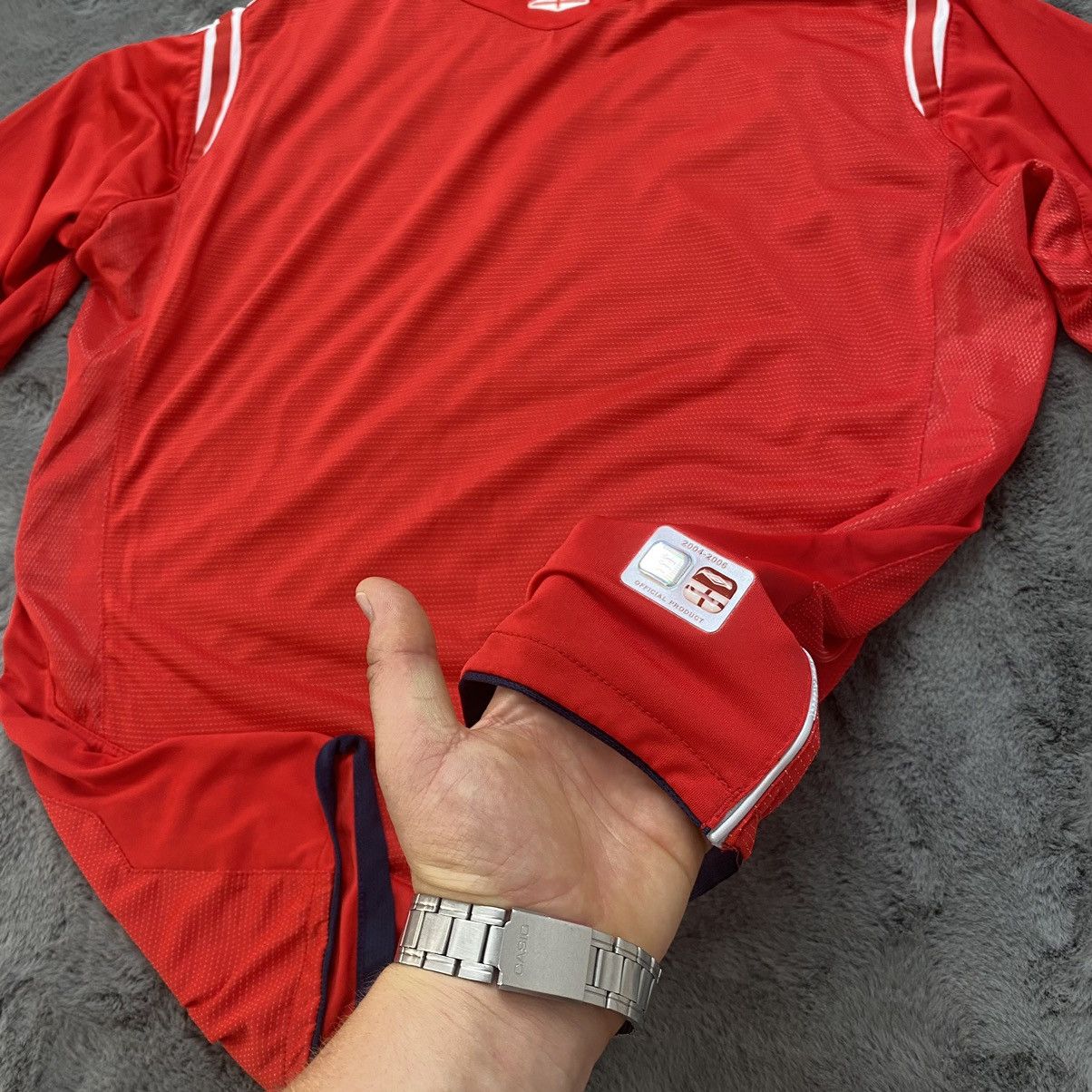Umbro ENGLAND NATIONAL TEAM 2004/2005 AWAY FOOTBALL JERSEY UMBRO Size US XL / EU 56 / 4 - 12 Thumbnail