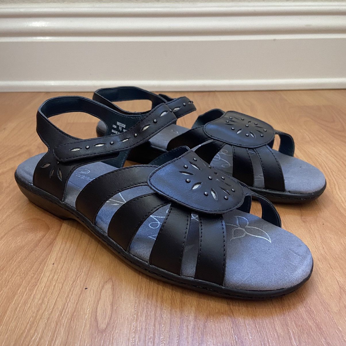 Other Propet Women’s Black Sandals Size 9.5 M(B) Size US 9.5 / IT 39.5 - 3 Thumbnail