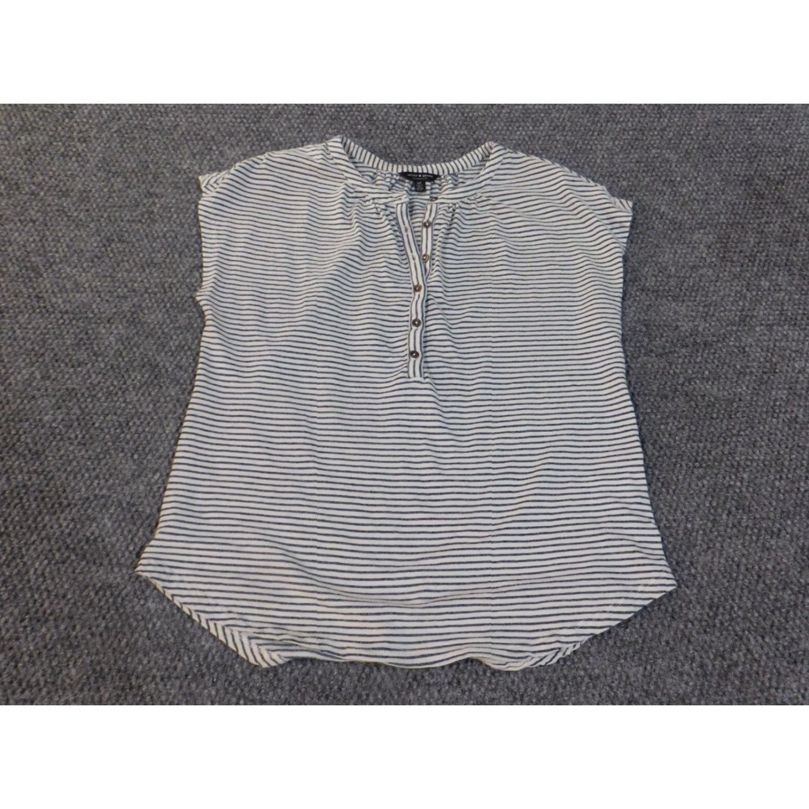Lucky Brand Lucky Brand top Small blue striped womens pullover henley button blouse Size S / US 4 / IT 40 - 2 Thumbnail