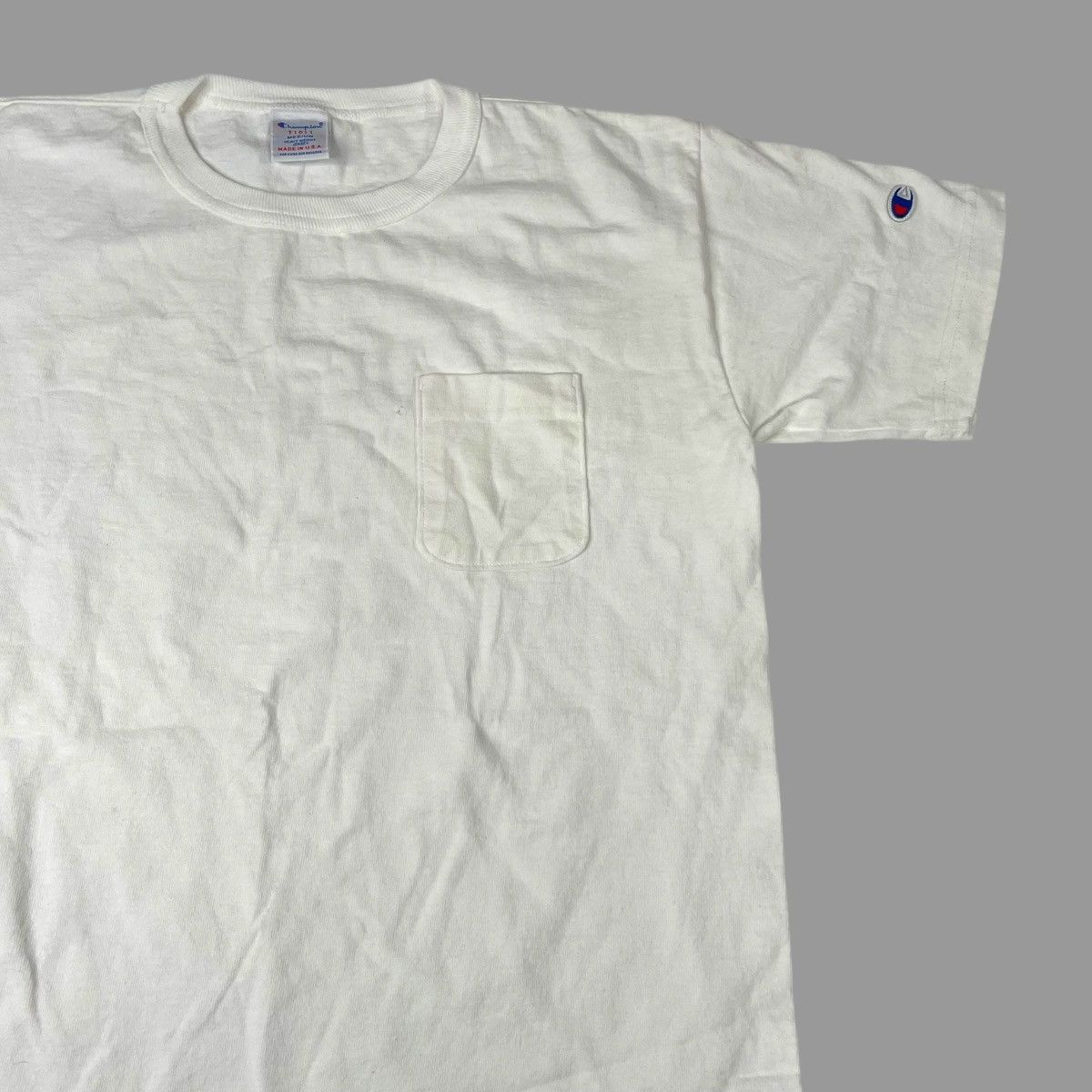 Champion × Vintage Vintage 90s champion heavyweight pocket t shirt Size US L / EU 52-54 / 3 - 4 Thumbnail