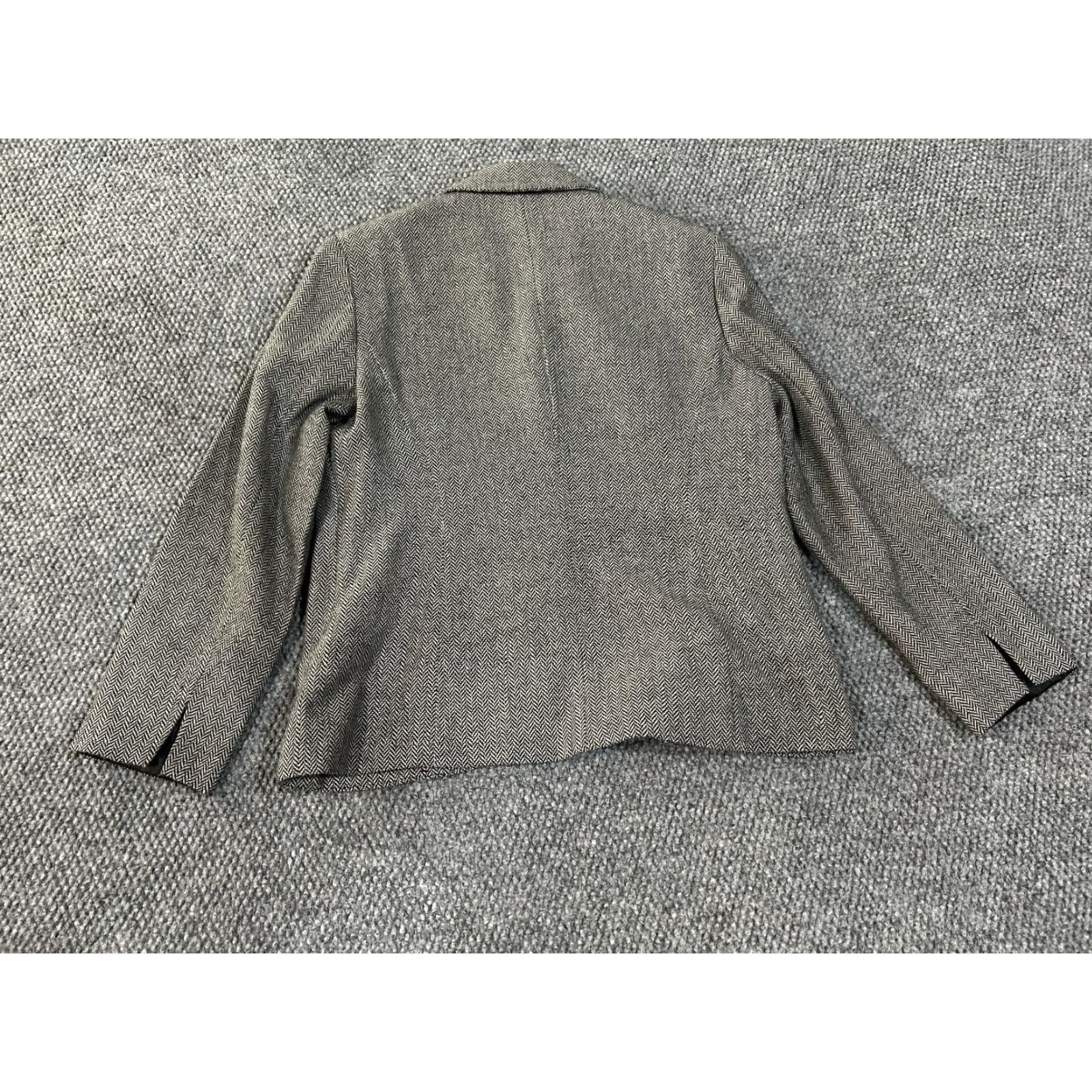 Coldwater Creek Coldwater Creek Blazer Jacket Womens 10P Petite Gray White Herringbone Lined Casual Business Zip Long Sleeve Cotton Canvas Polyester Zipper Size L / US 10 / IT 46 - 6 Thumbnail