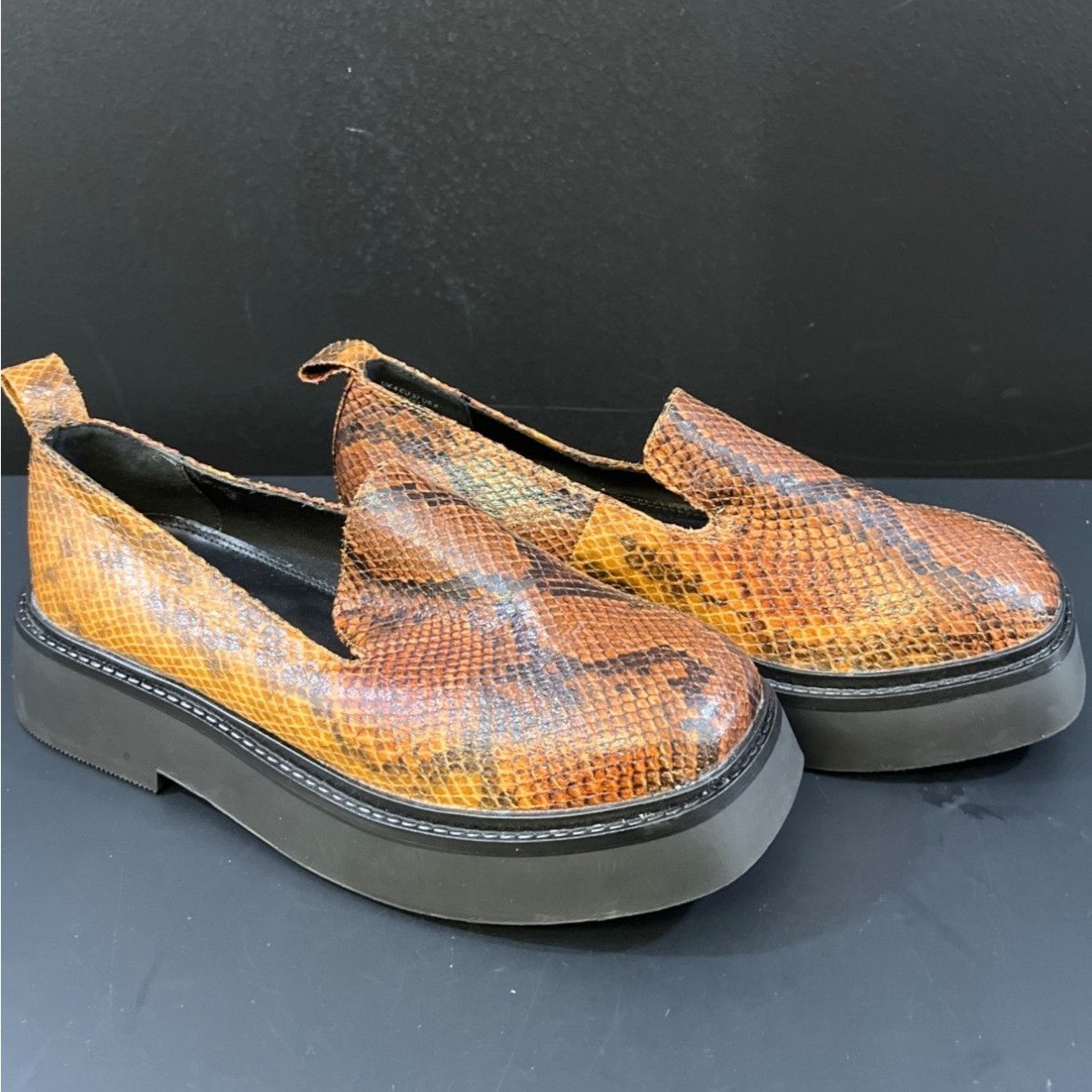 Asos Asos Design Women's Brown Snake Print Shoes/Loafers Sz 6 SKU Size US 6 / IT 36 - 1 Thumbnail