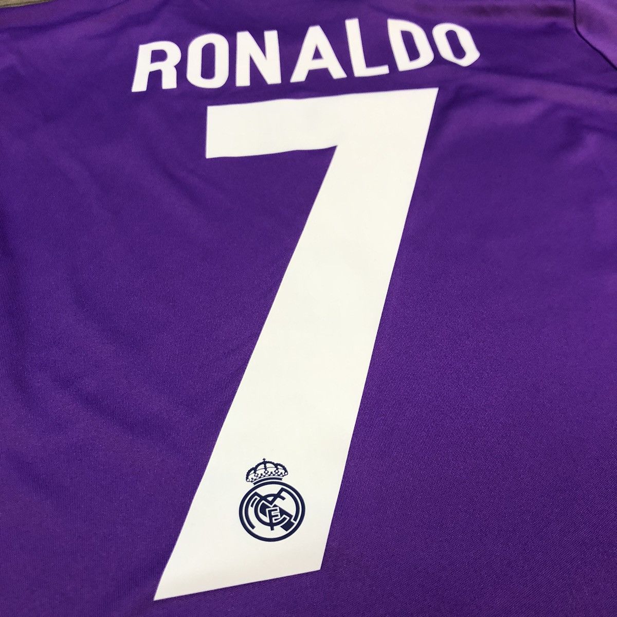 Other Real Madrid 16/17 away shirt #7 Ronaldo (Bnwt) youth Size US XXS / EU 40 - 5 Thumbnail
