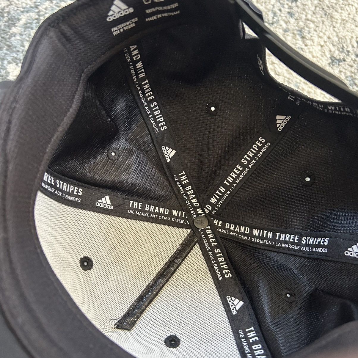 Adidas 2010s adidas NMD AEROREADY PiNCH FRONT 5 PANEL SNAPBACK CAP Size ONE SIZE - 4 Thumbnail